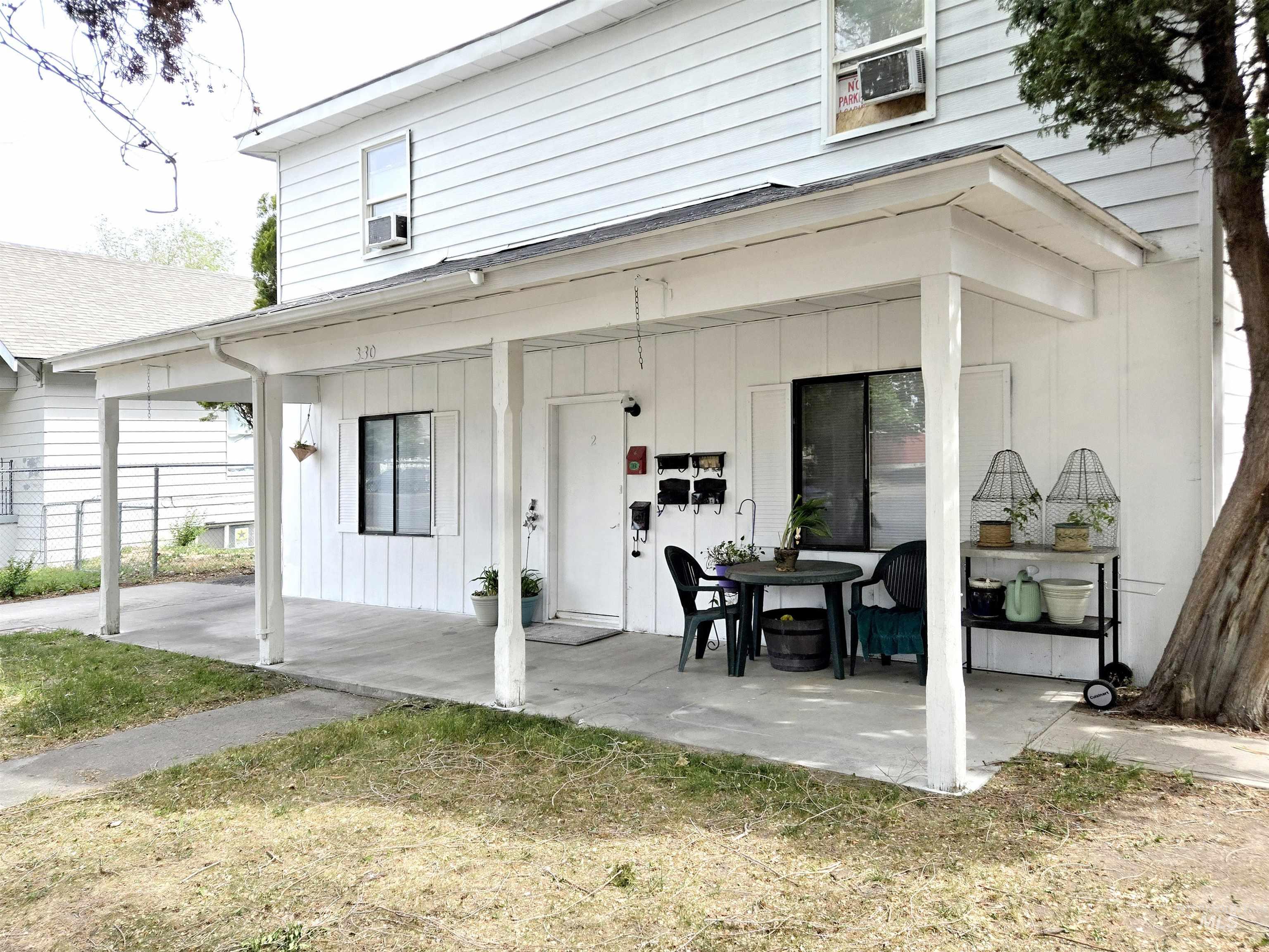 330 2nd Ave North Property Photo 1