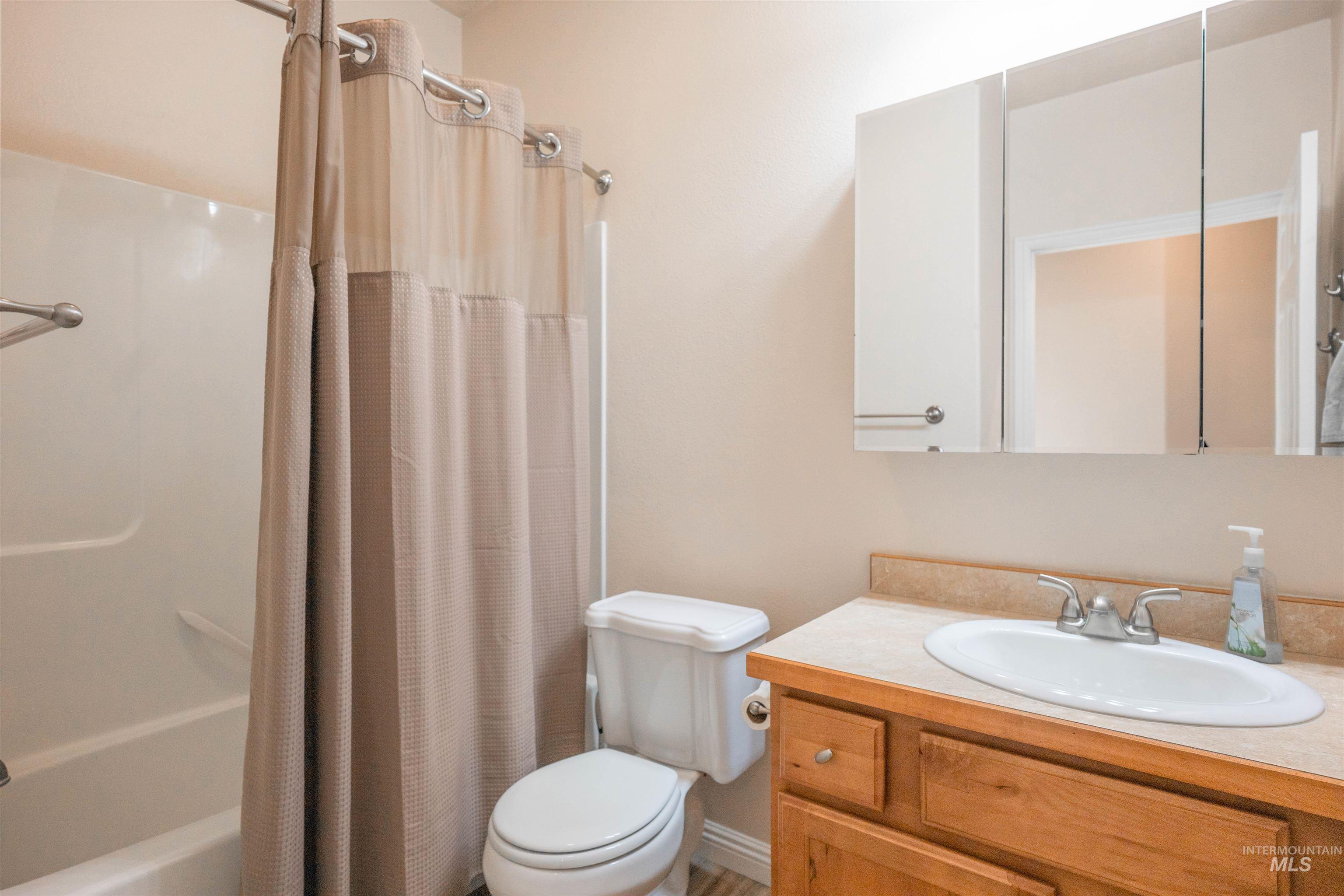 431 Pratt Pl Property Photo 20