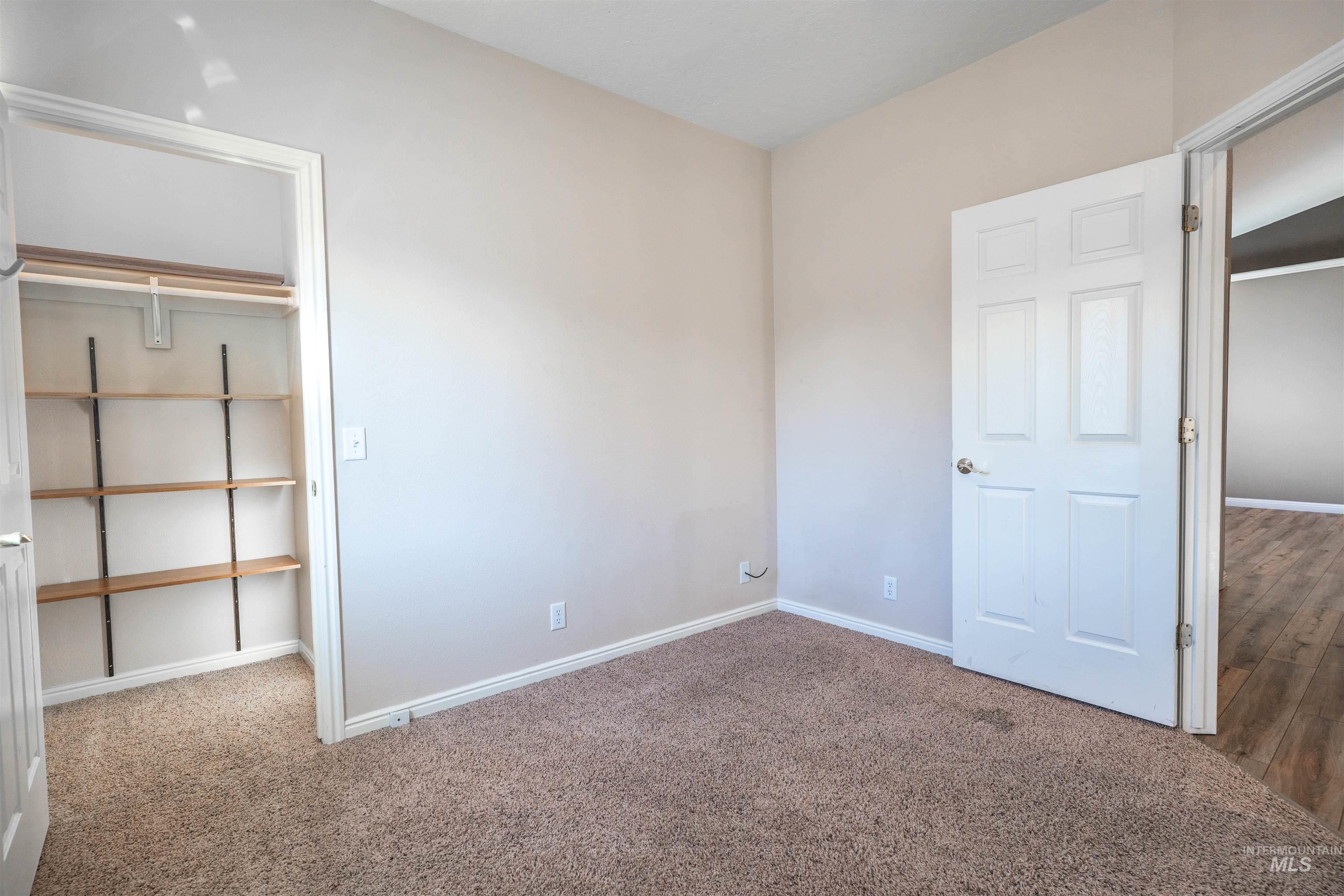 431 Pratt Pl Property Photo 22