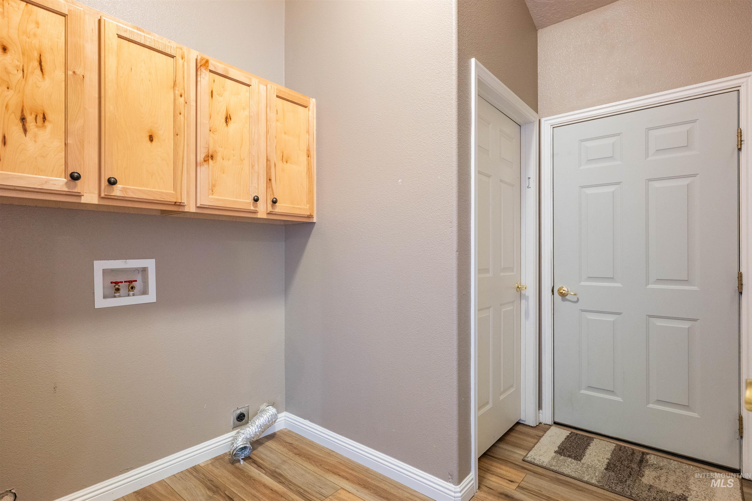 431 Pratt Pl Property Photo 25