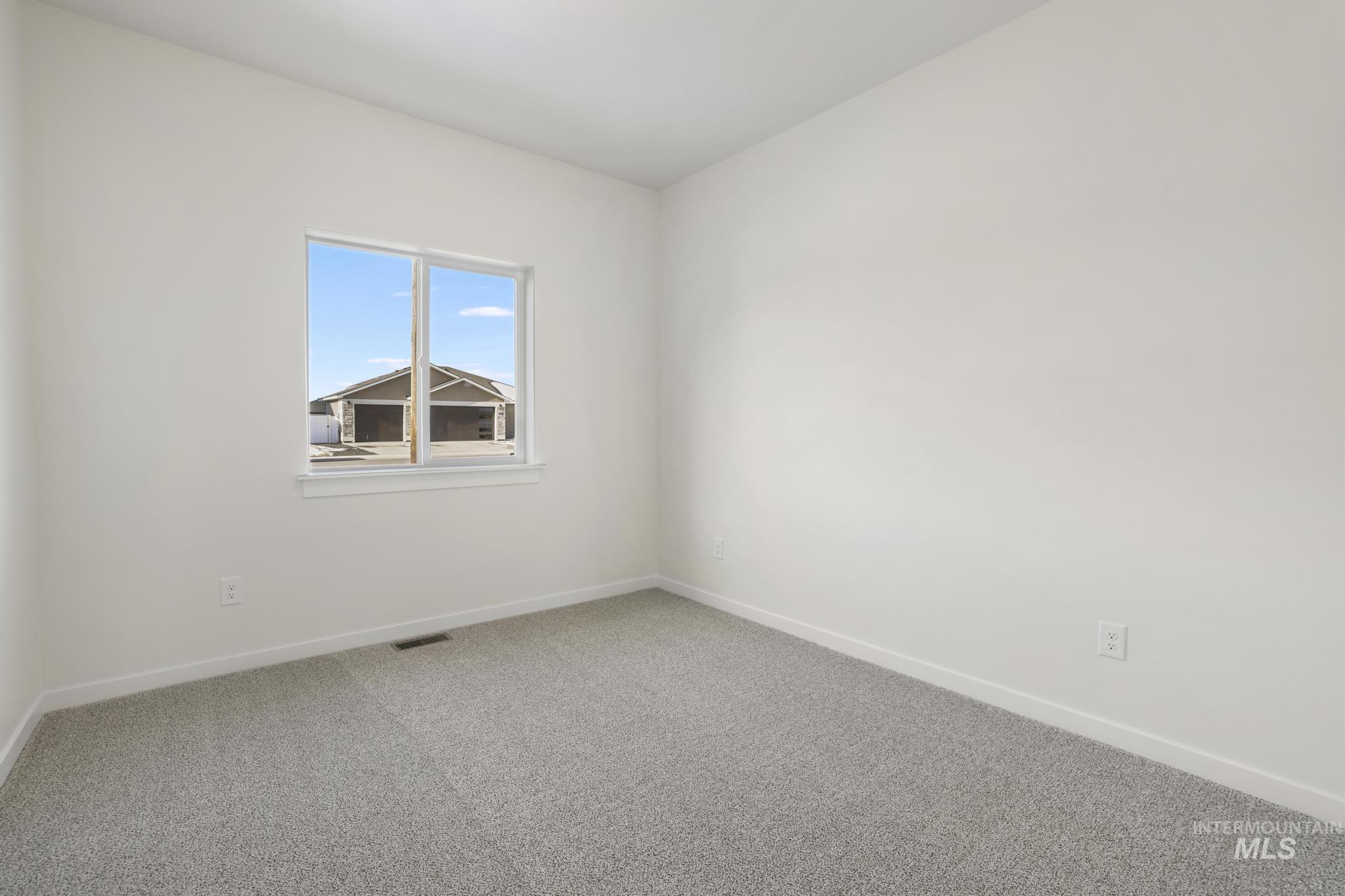 2014 Regan St Property Photo 20