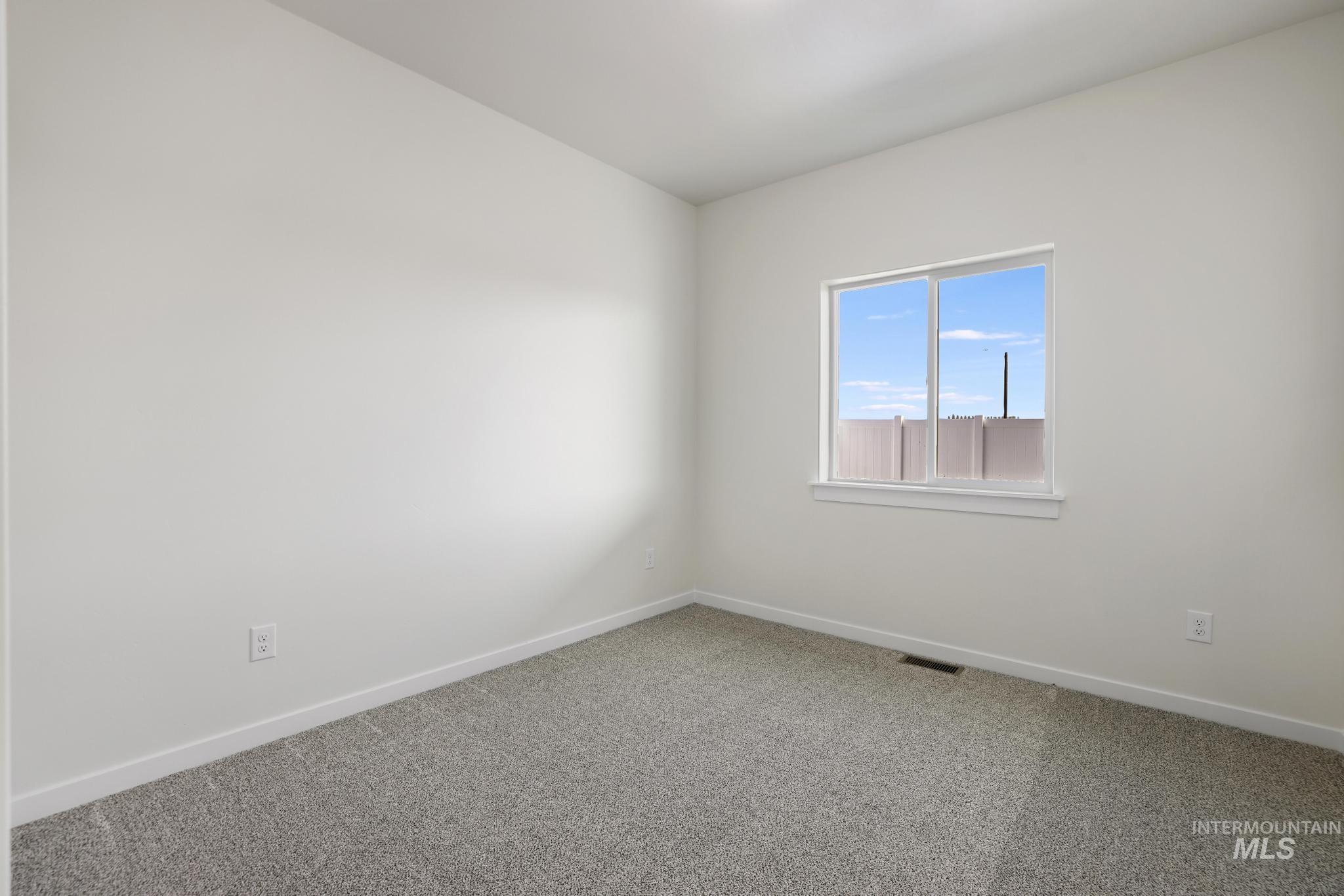 2014 Regan St Property Photo 23
