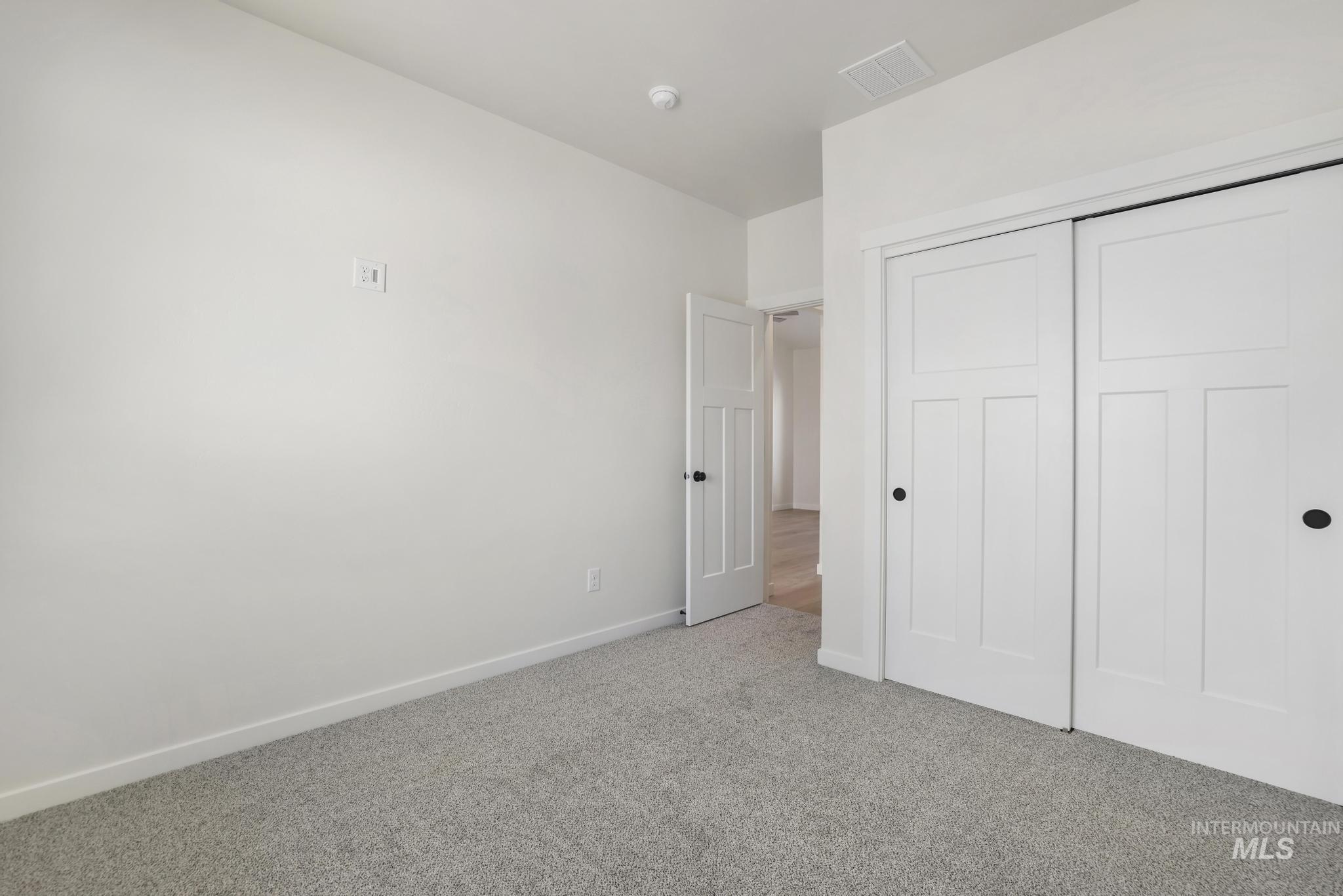 2014 Regan St Property Photo 24