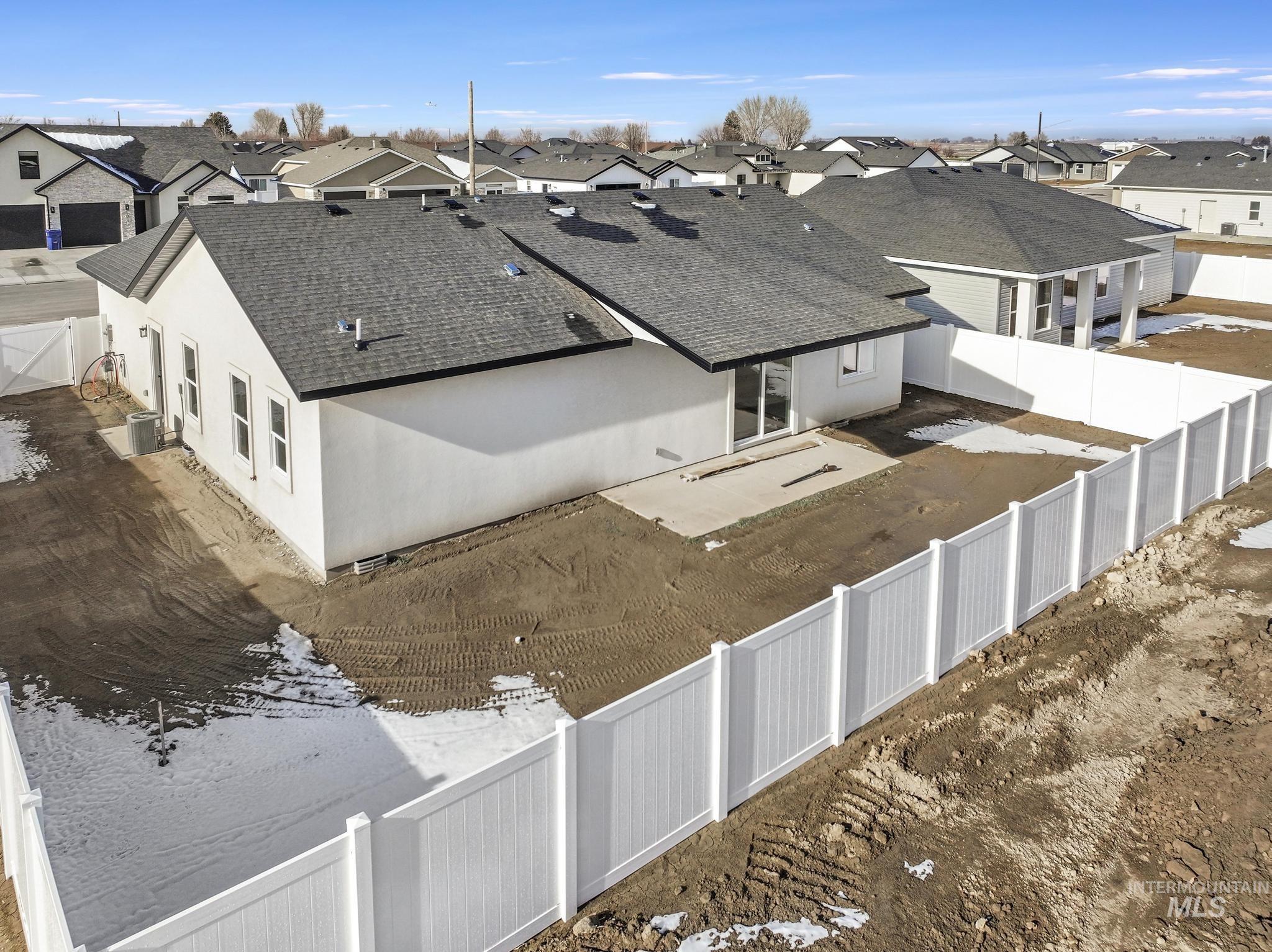 2014 Regan St Property Photo 25