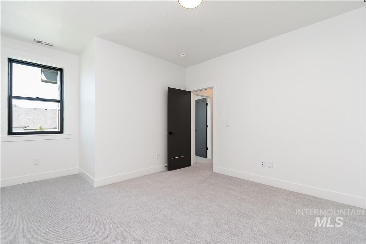 3506 N Templeton Way Property Photo 32