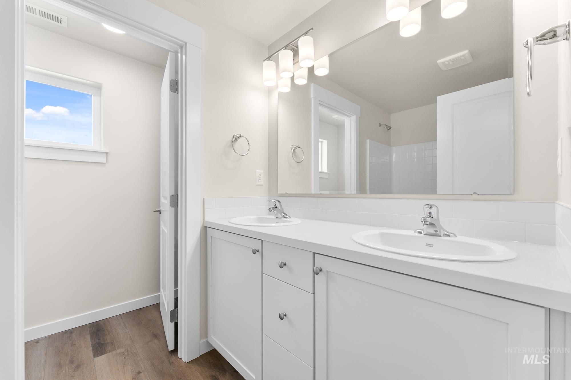 2049 Sumac Ave. Property Photo 11