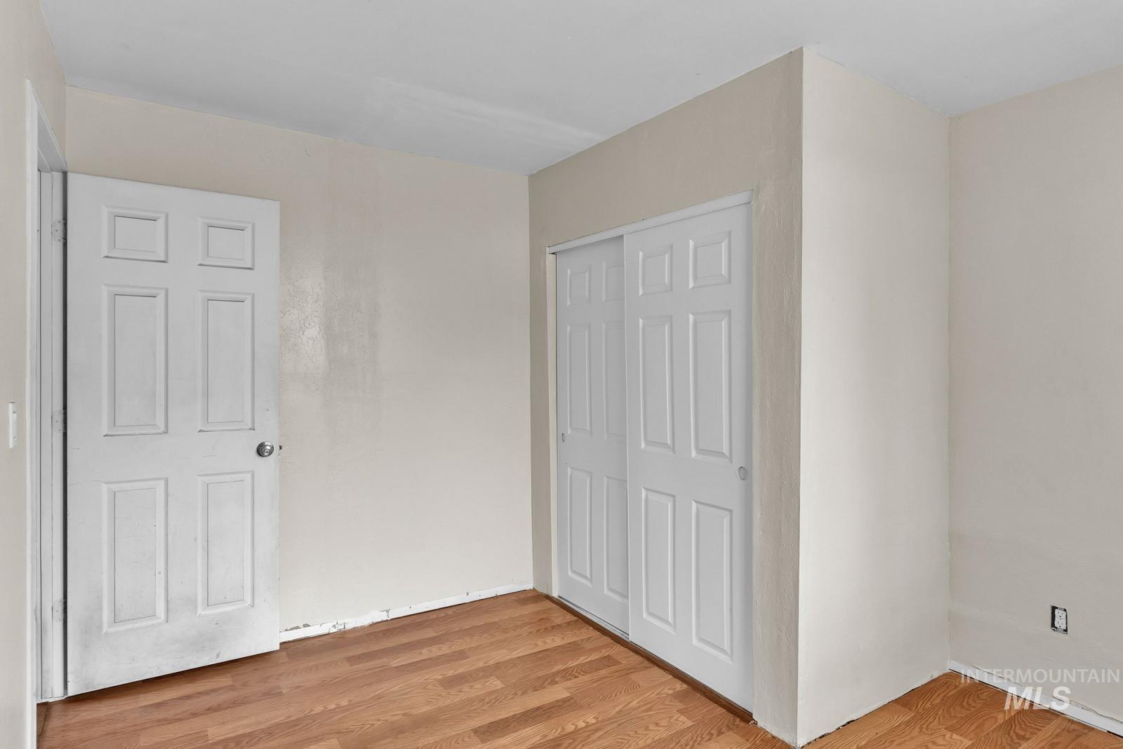4715 Reeves Property Photo 13