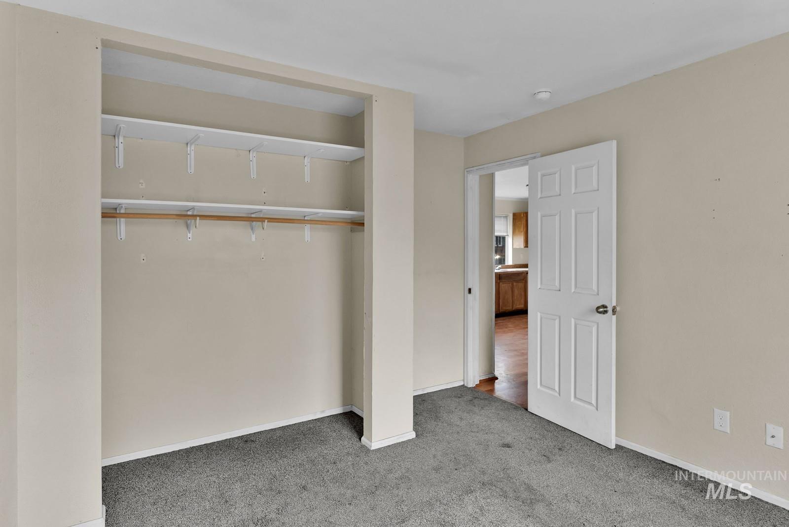 4715 Reeves Property Photo 15