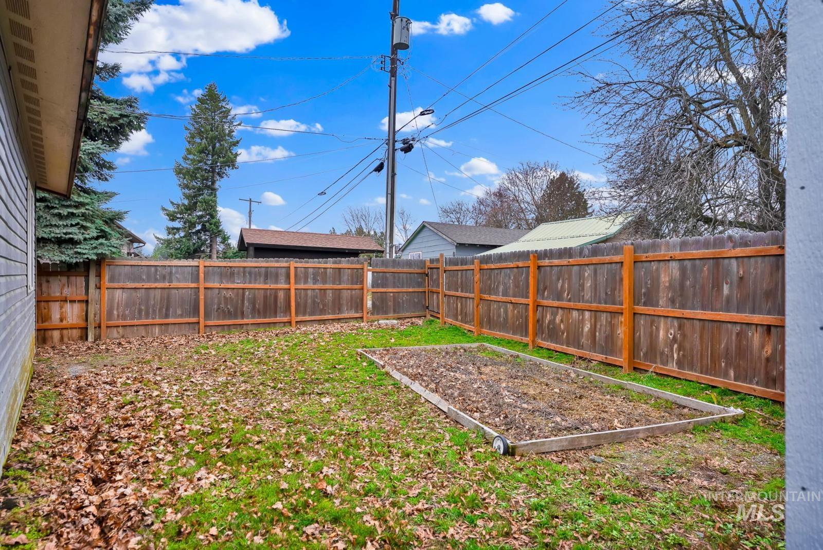 4715 Reeves Property Photo 19