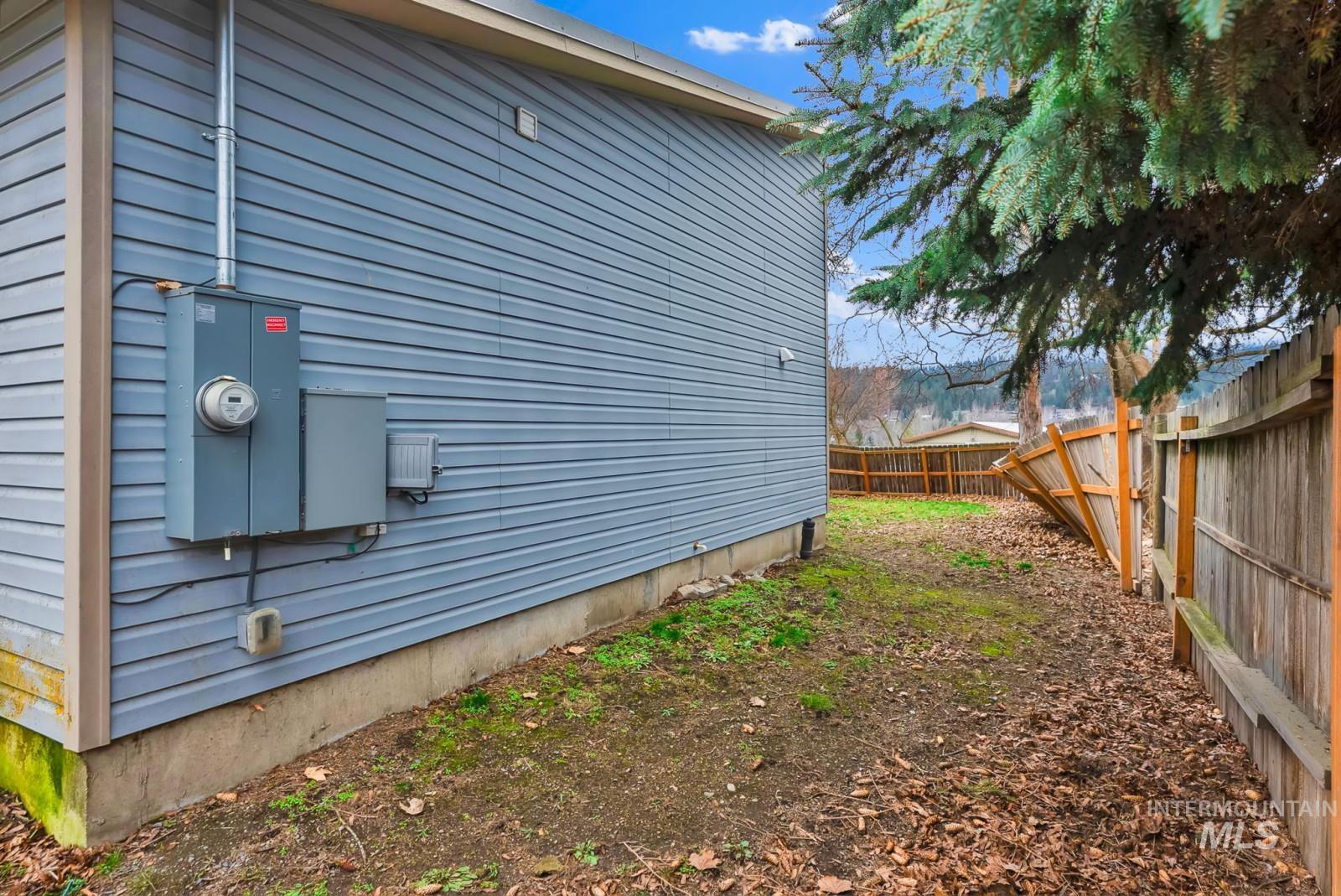 4715 Reeves Property Photo 20