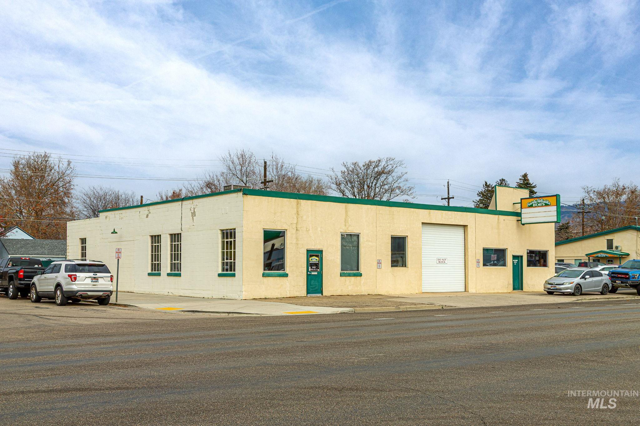 2304-2314 W Main St. Property Photo 4