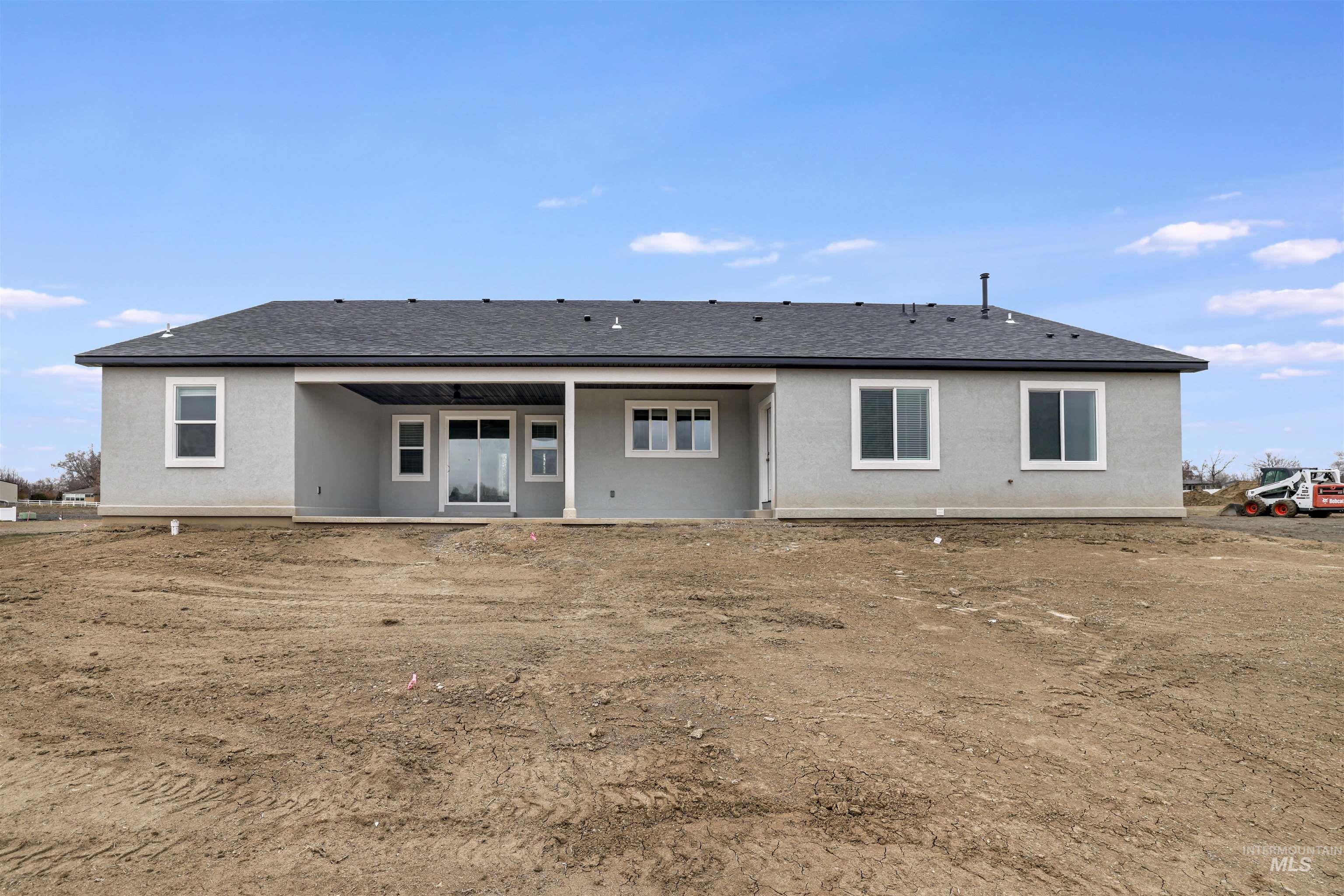 109 Stella Circle Property Photo 4
