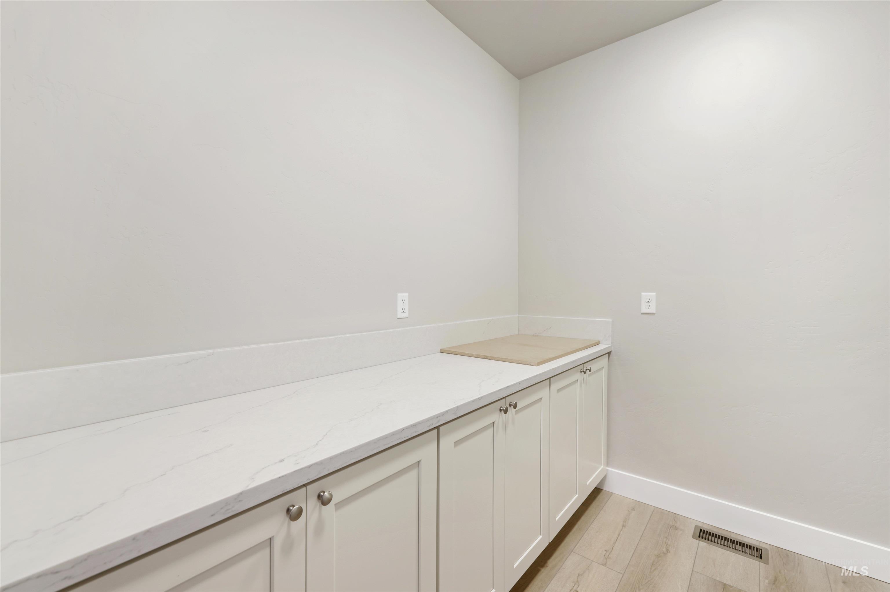109 Stella Circle Property Photo 32