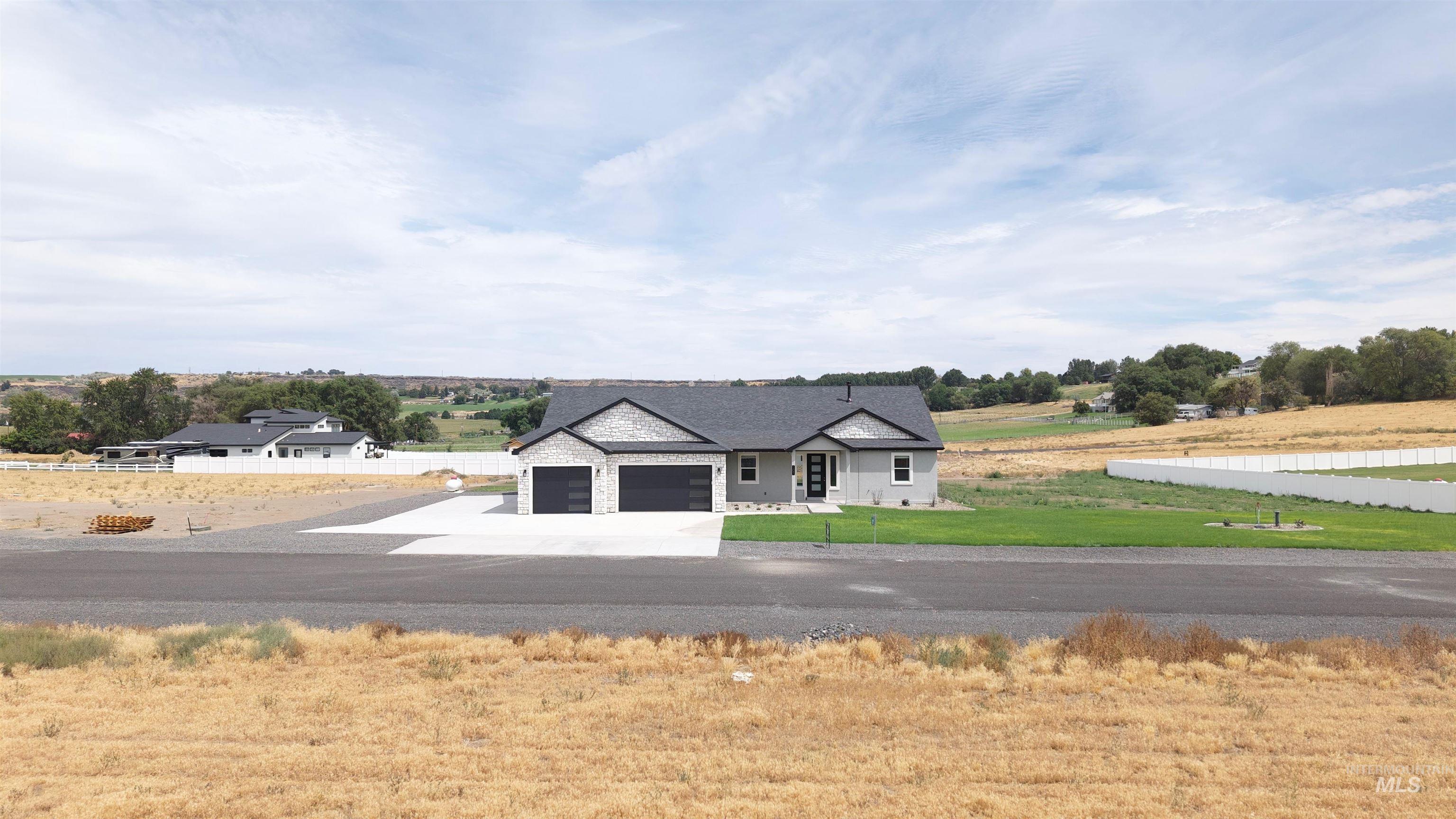 109 Stella Circle Property Photo 36