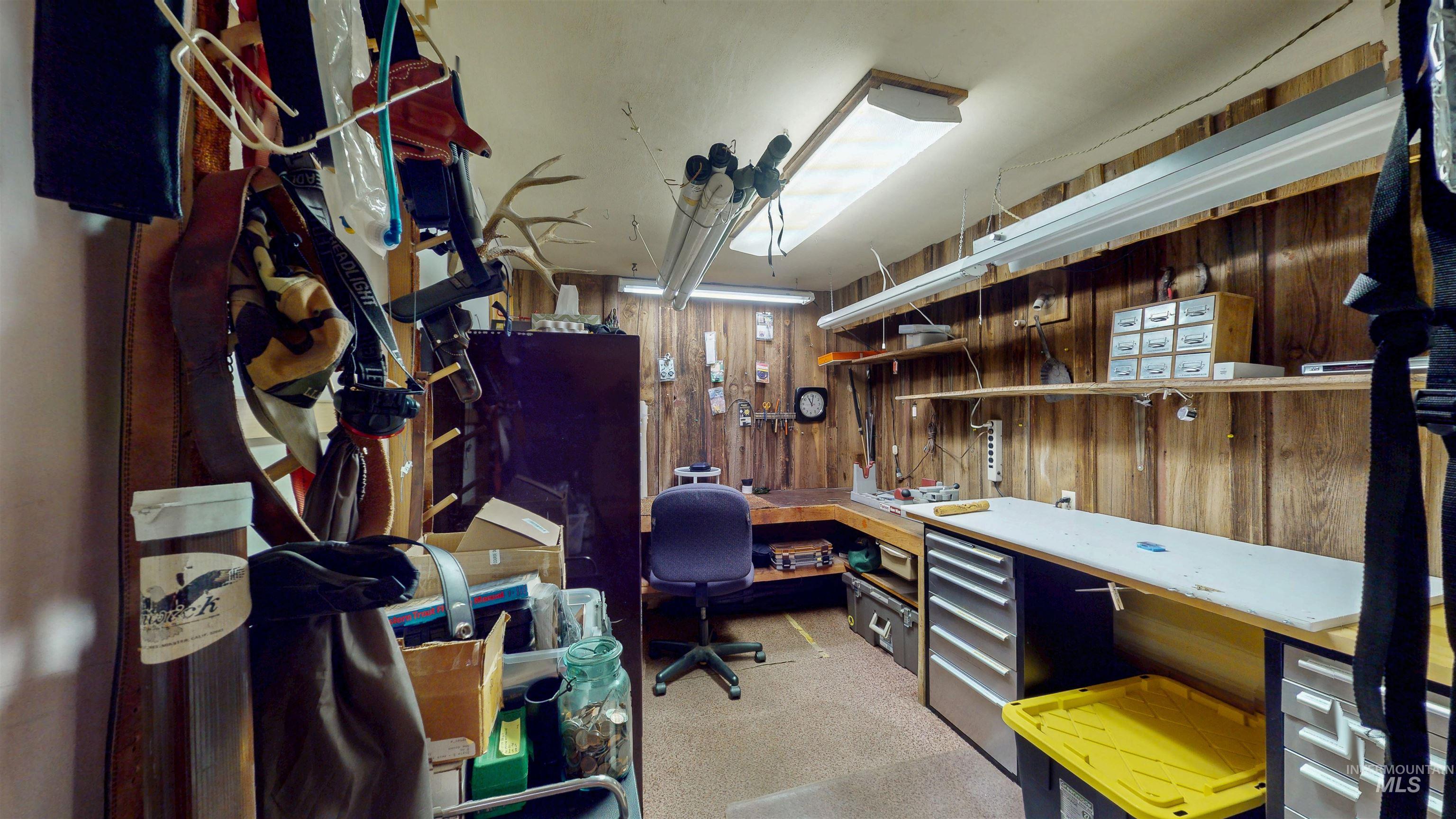 2111 Addison Ave E Property Photo 29