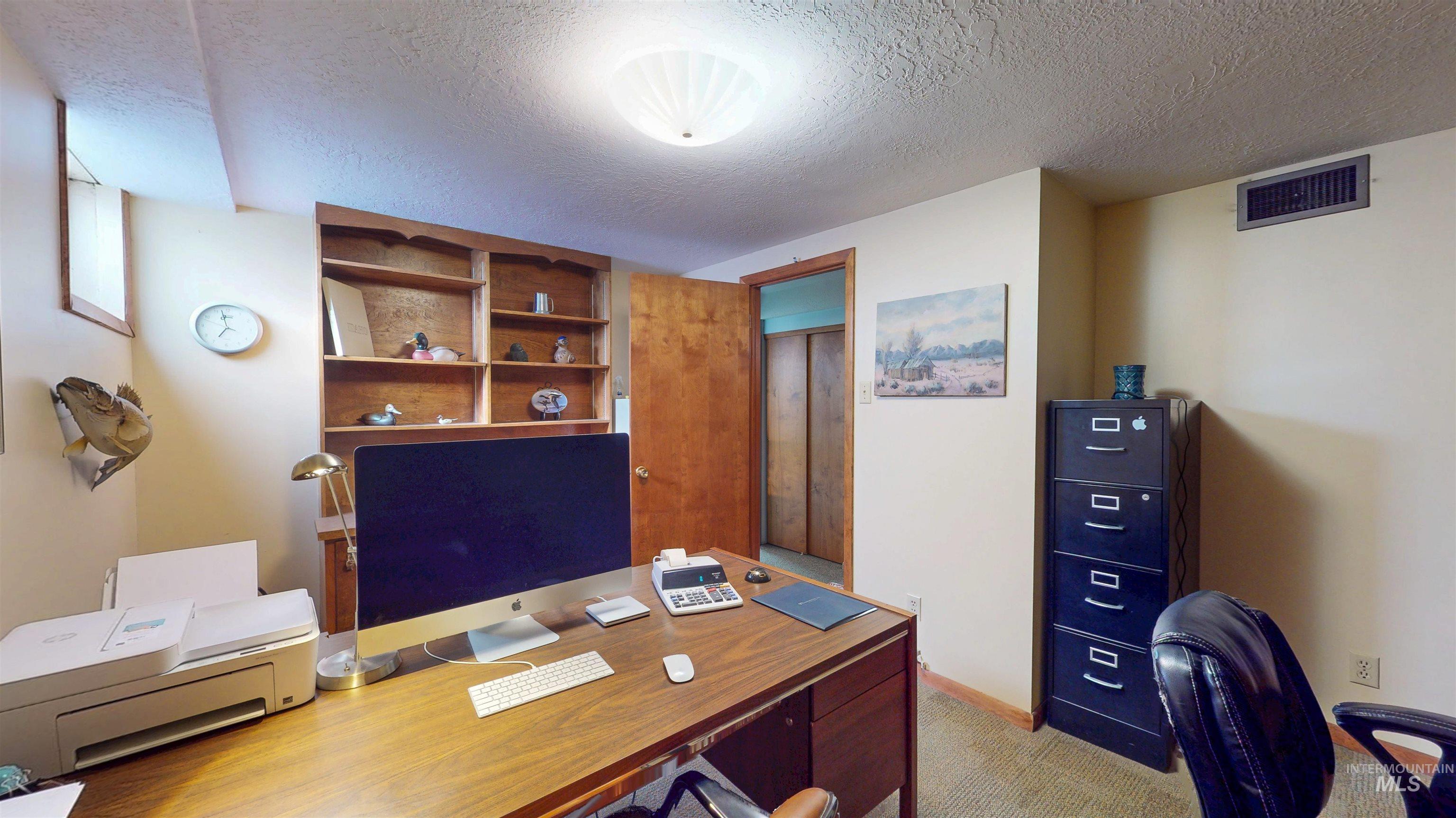 2111 Addison Ave E Property Photo 32