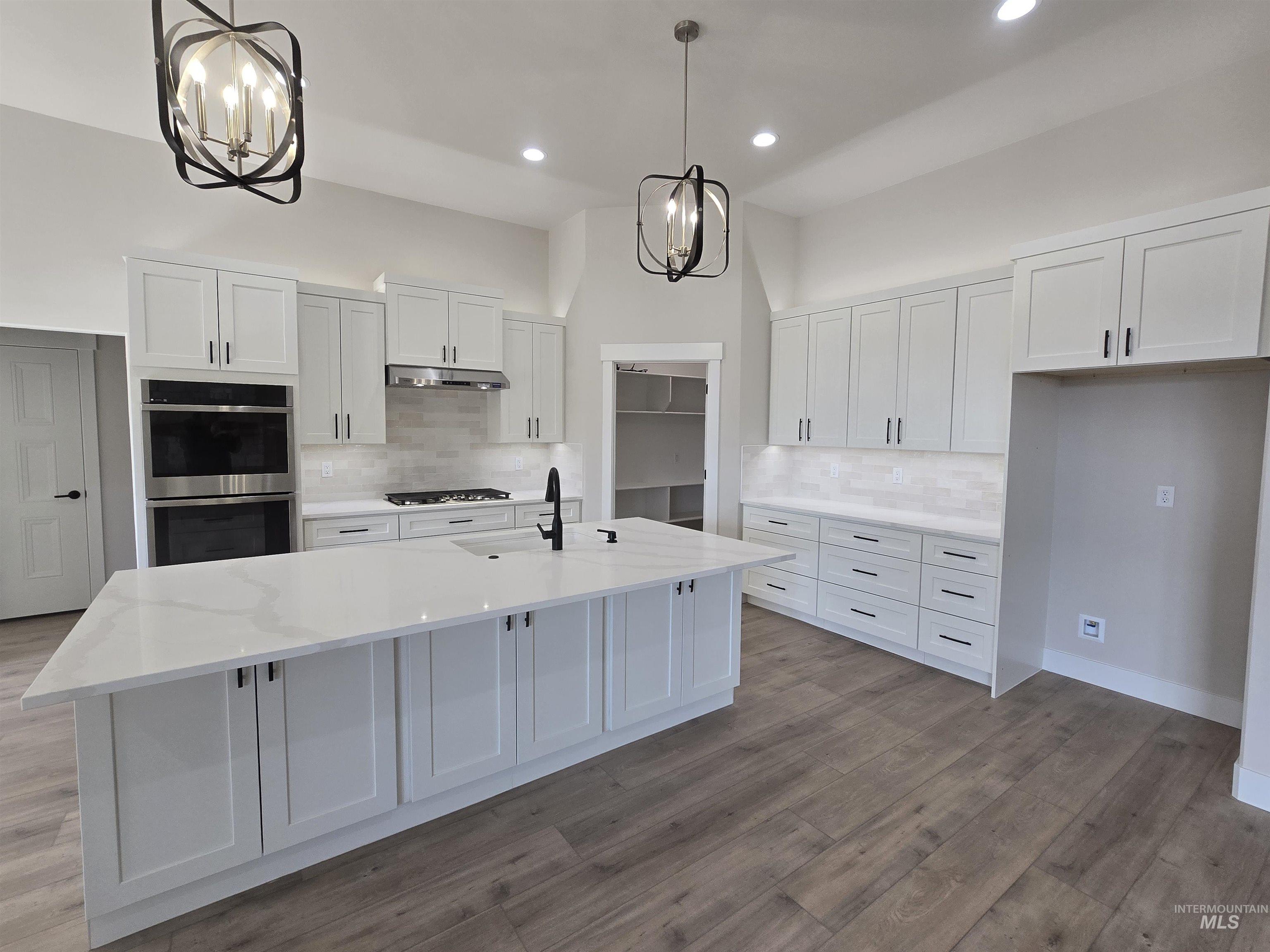 1577 Tule Dr. Property Photo 10