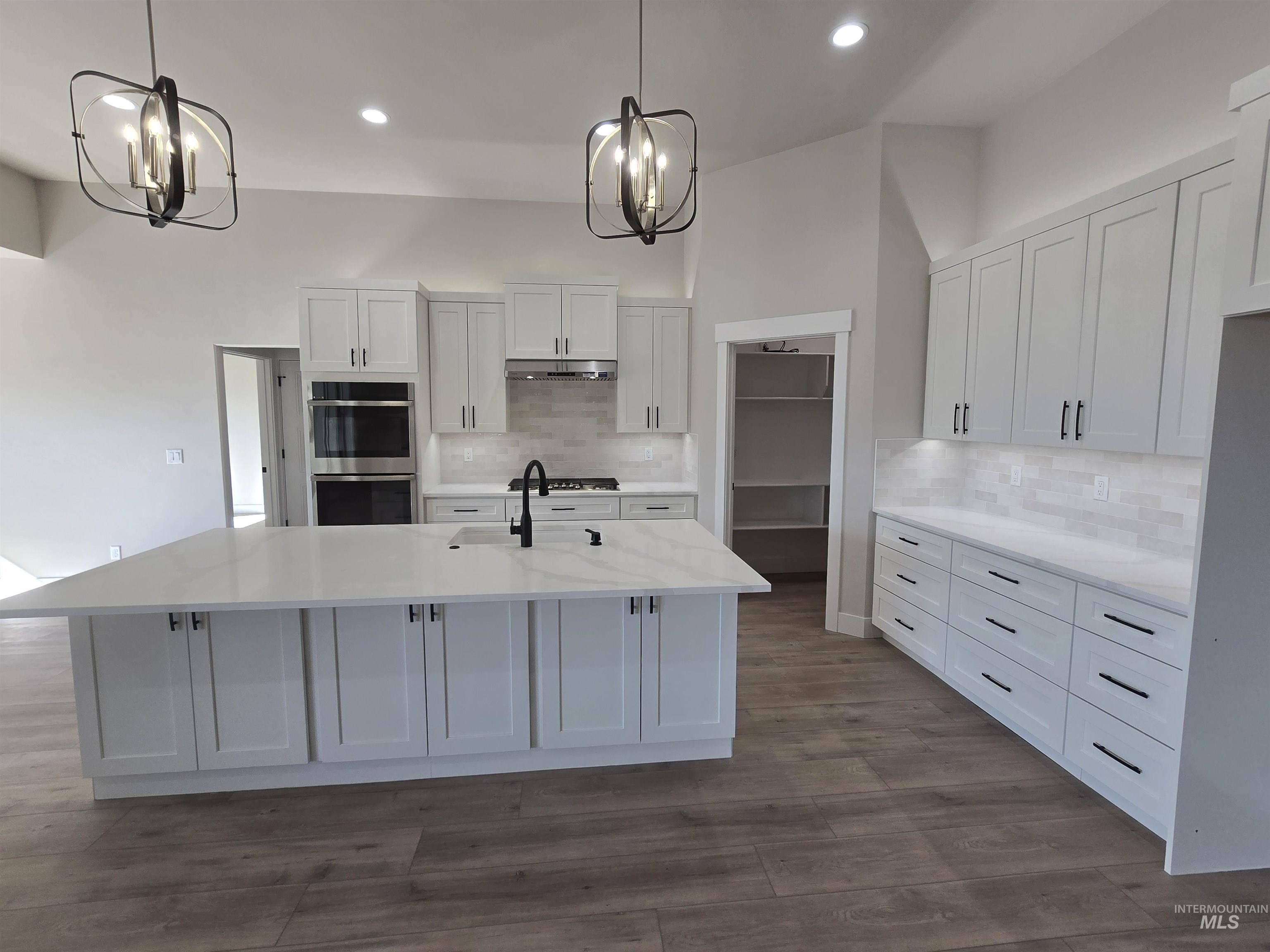1577 Tule Dr. Property Photo 11