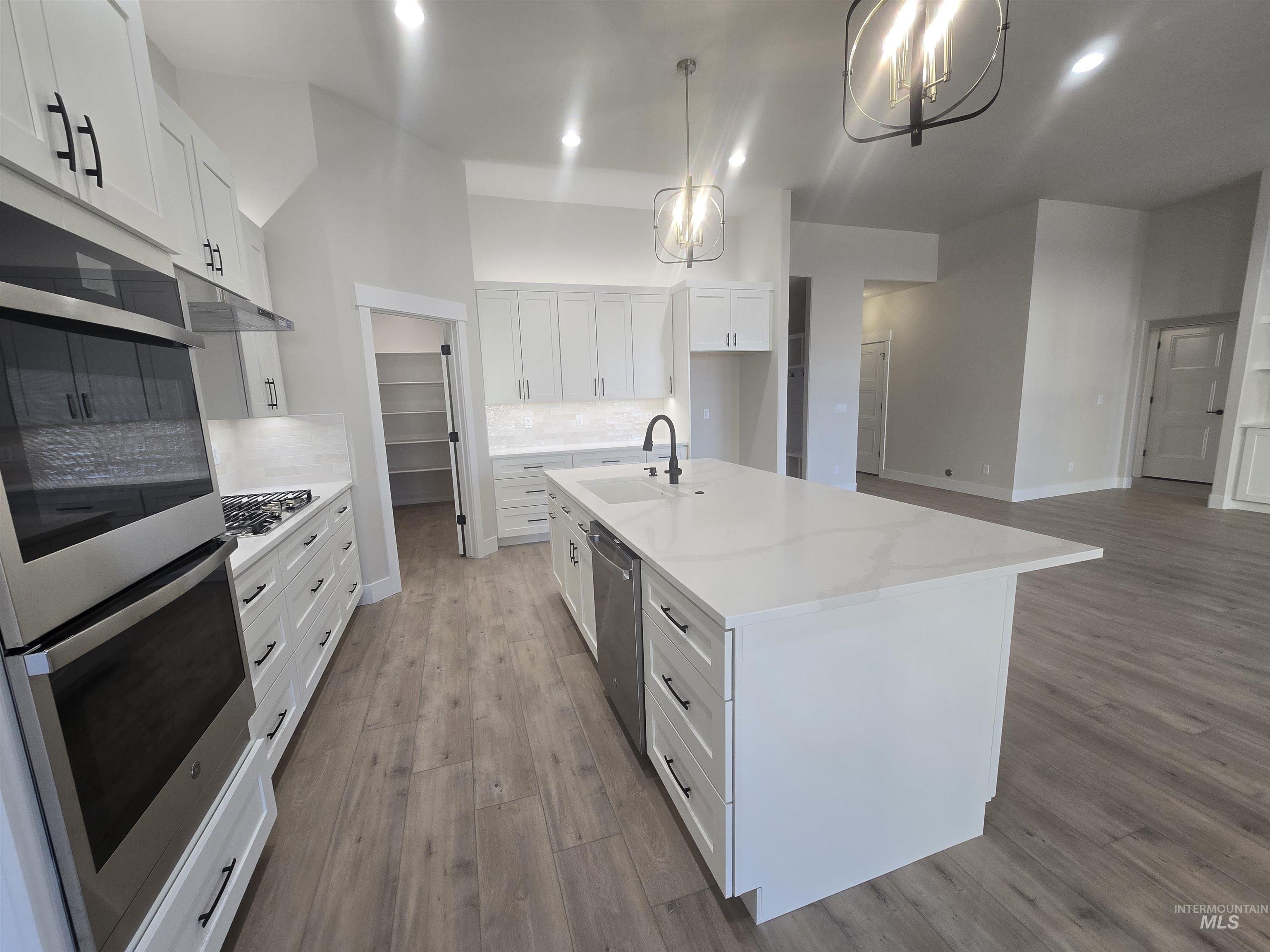 1577 Tule Dr. Property Photo 14