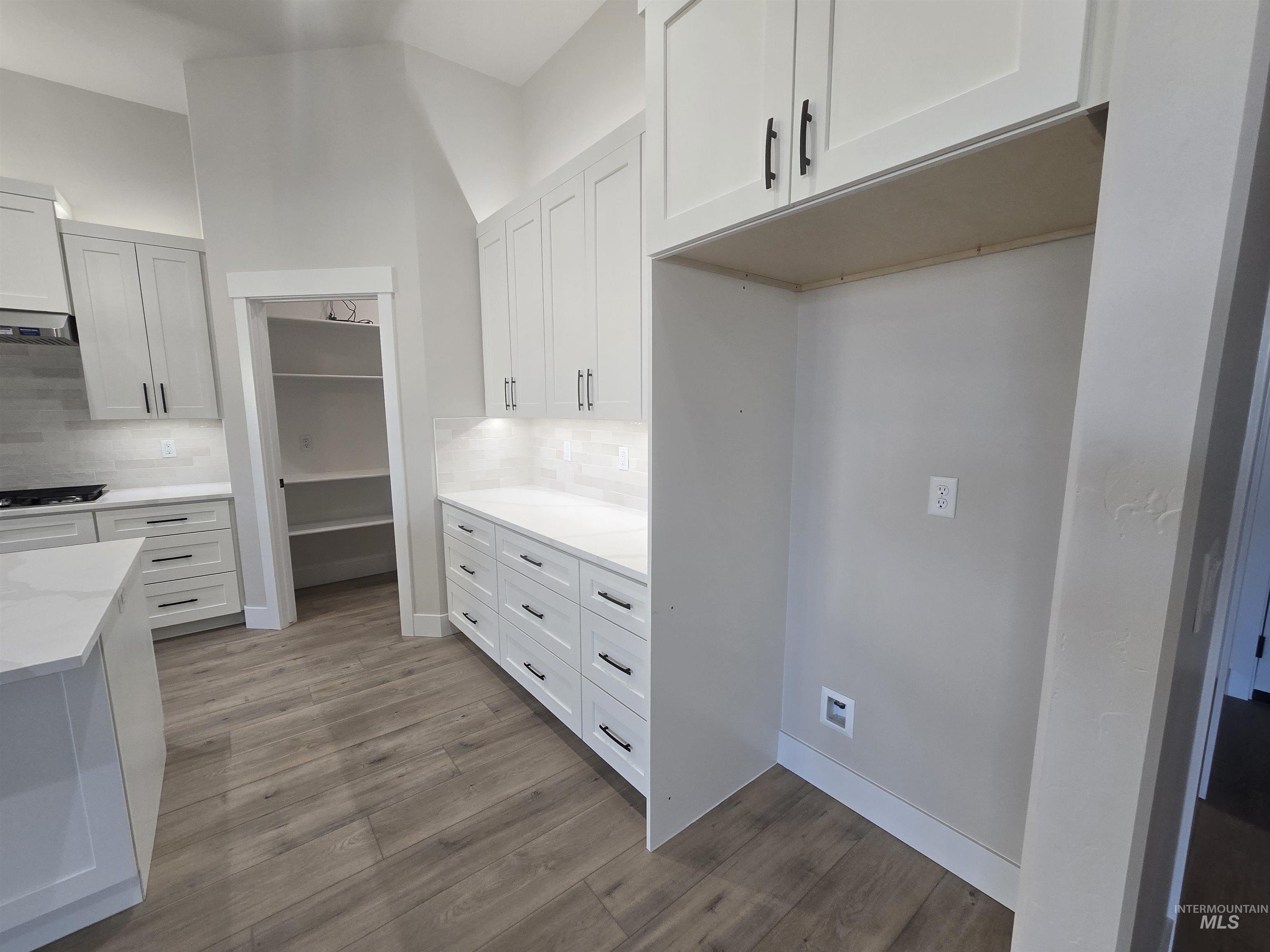 1577 Tule Dr. Property Photo 16