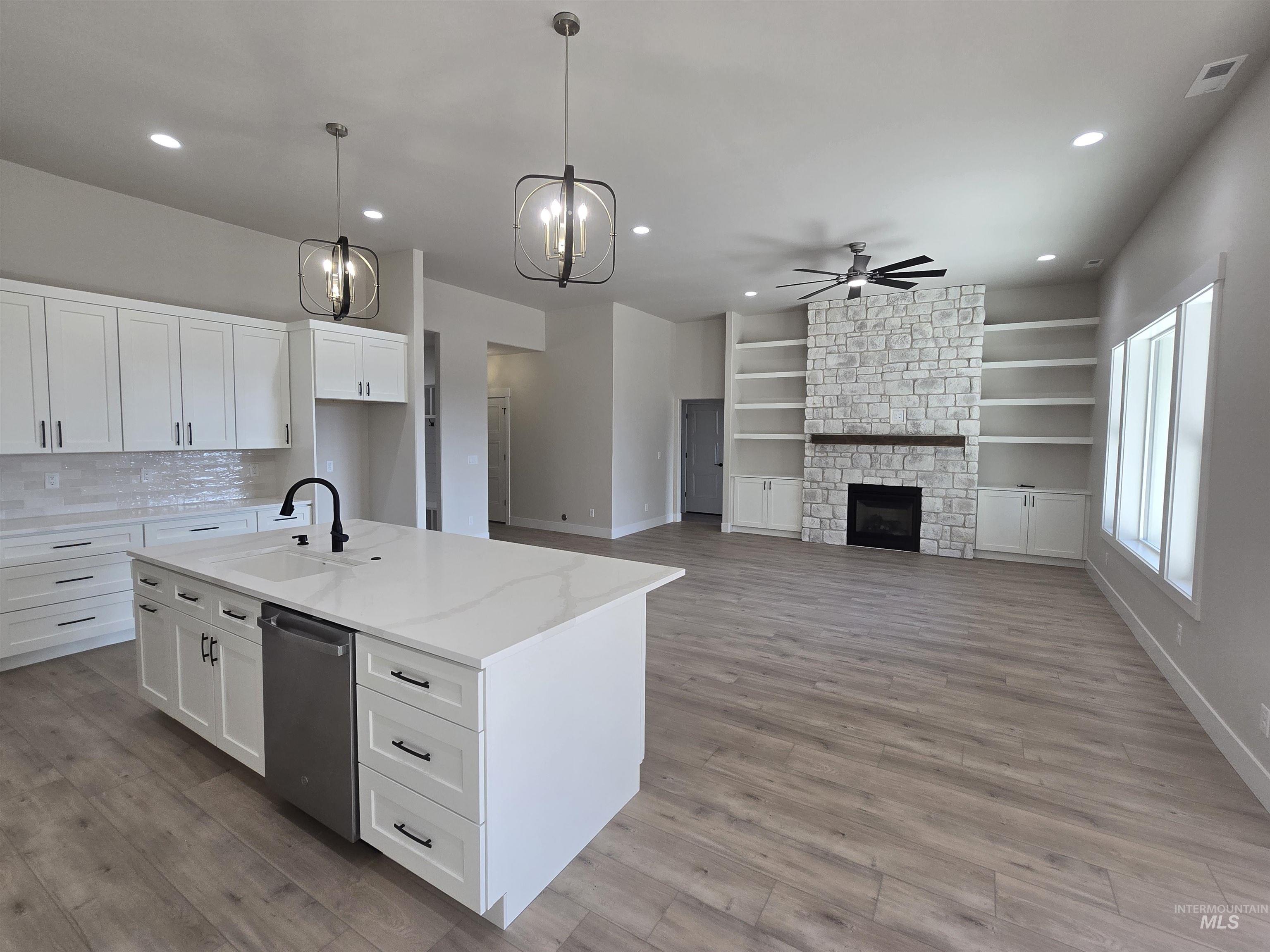1577 Tule Dr. Property Photo 17