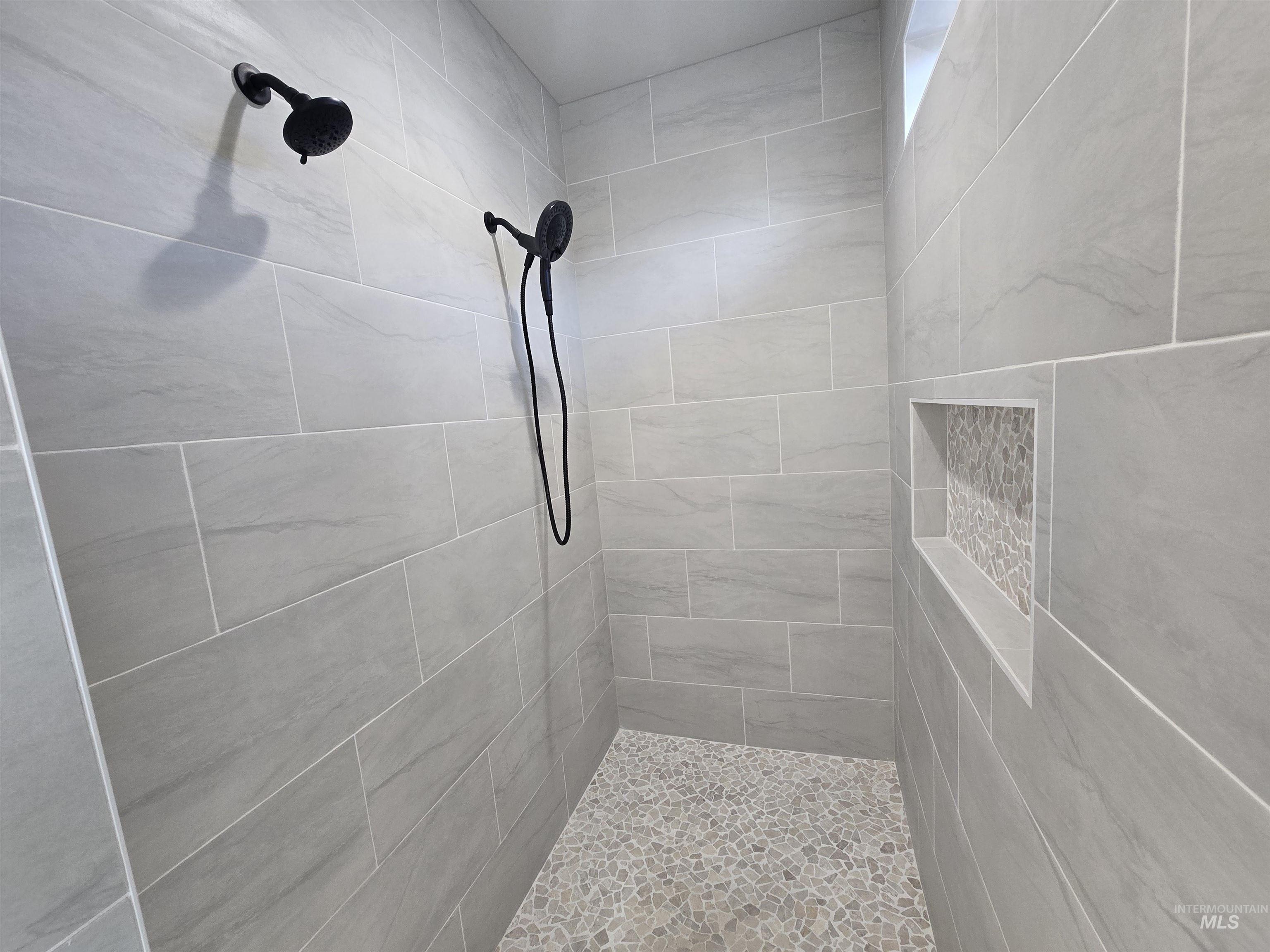 1577 Tule Dr. Property Photo 28