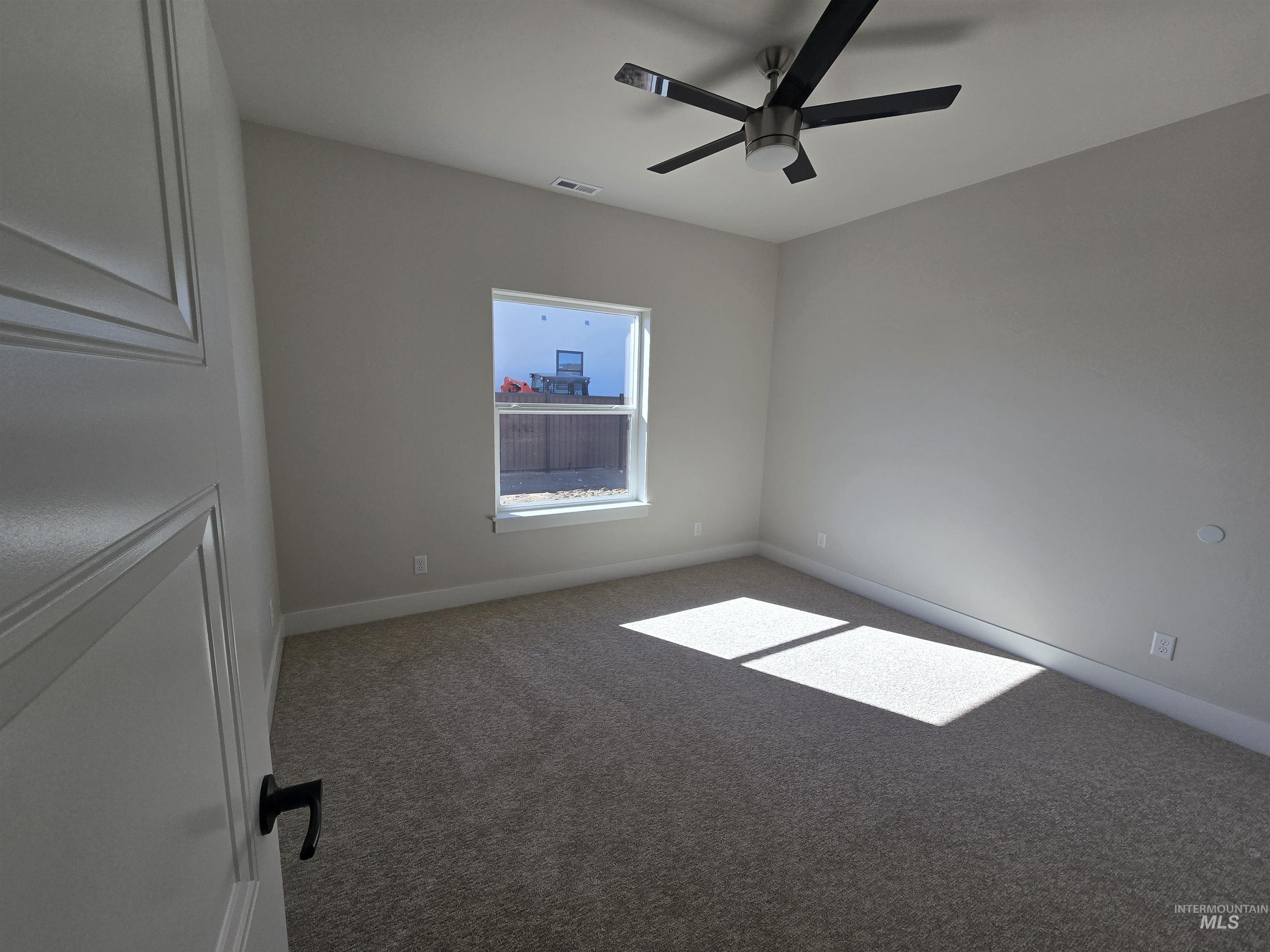 1577 Tule Dr. Property Photo 33