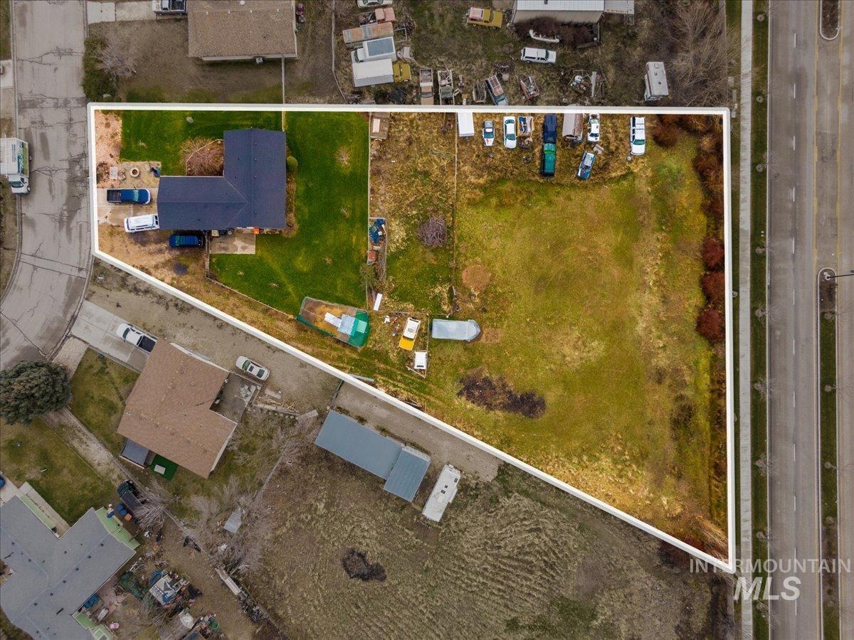 1315 Jade Property Photo 2