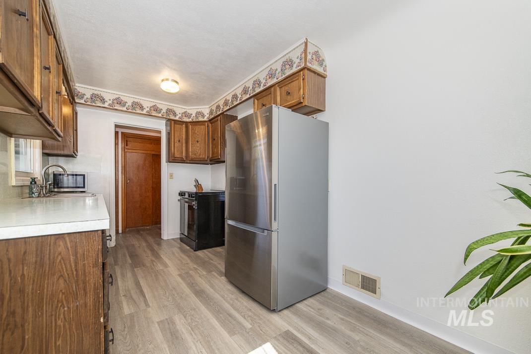 119 S. Holly Street Property Photo 14