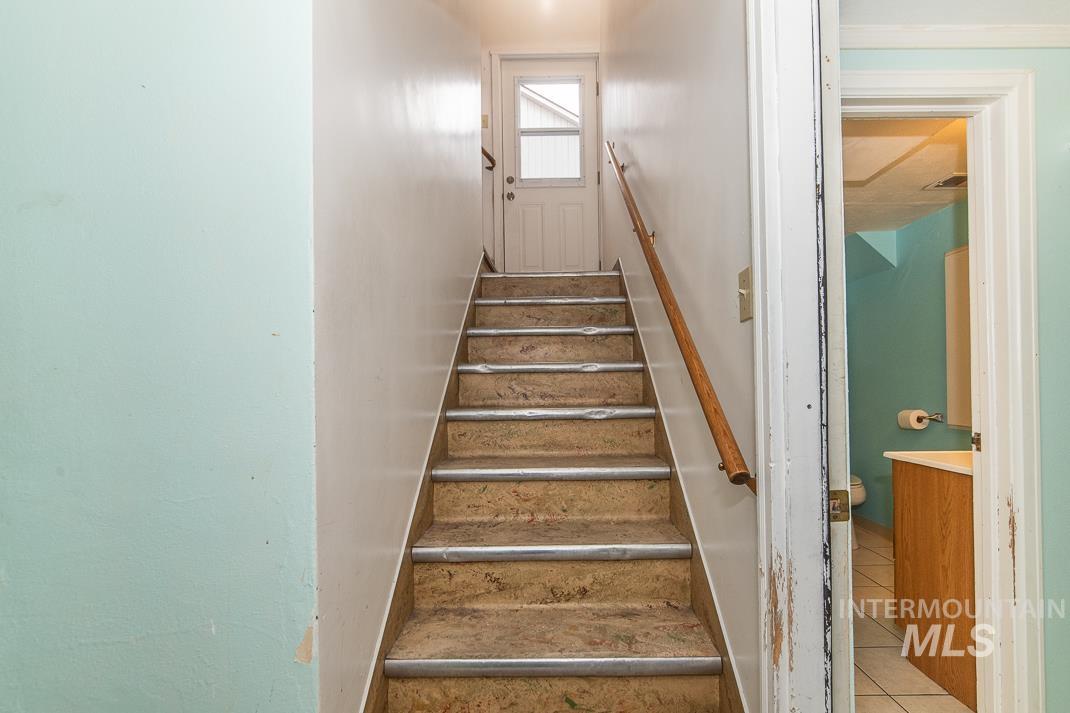 119 S. Holly Street Property Photo 30