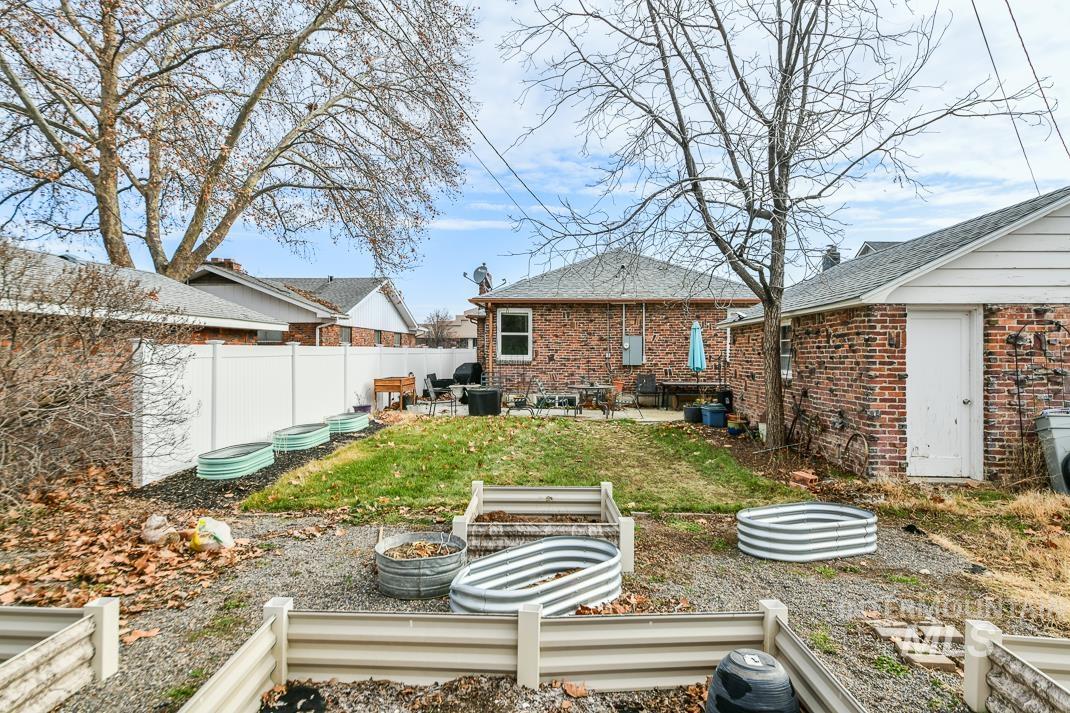 119 S. Holly Street Property Photo 49