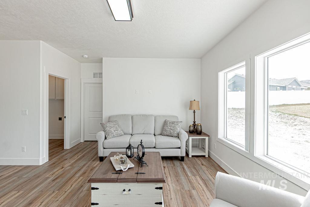 2089 Magellan Loop Property Photo 14