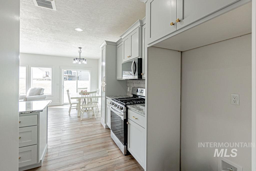 2089 Magellan Loop Property Photo 15