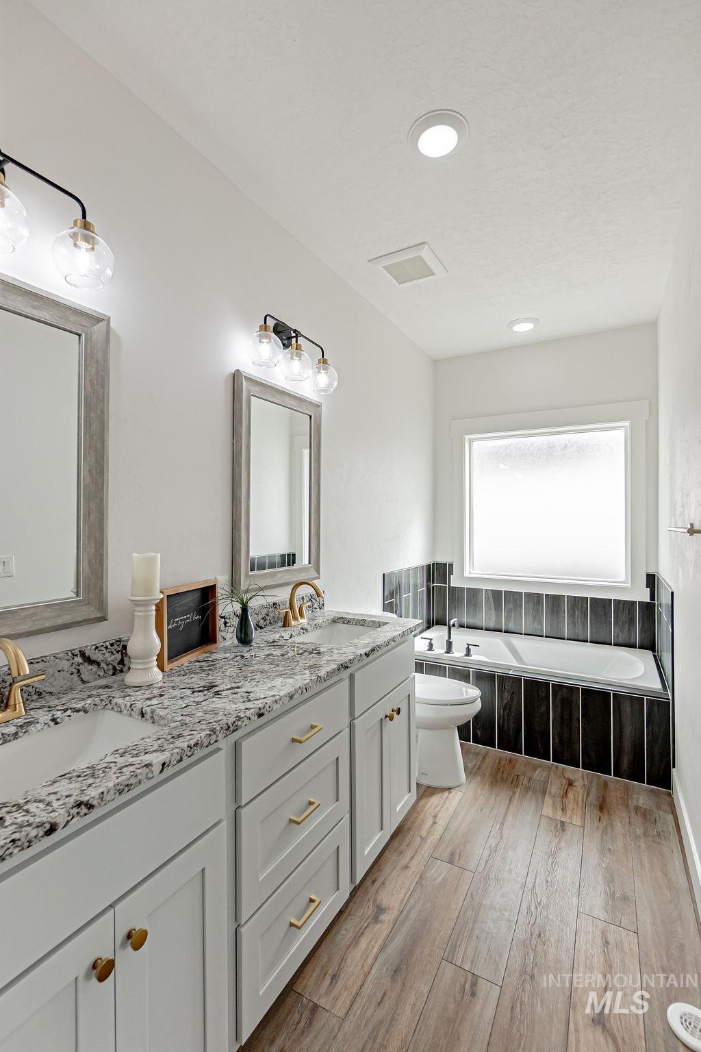 2089 Magellan Loop Property Photo 25