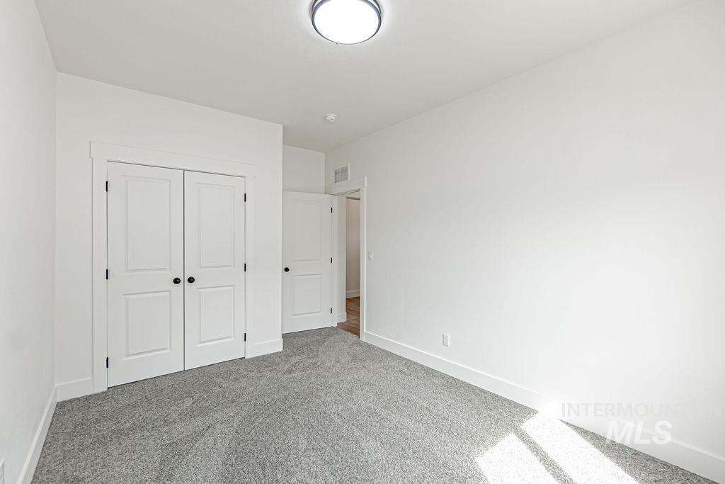2089 Magellan Loop Property Photo 32