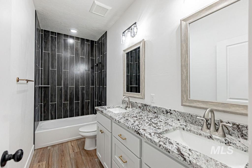 2089 Magellan Loop Property Photo 33