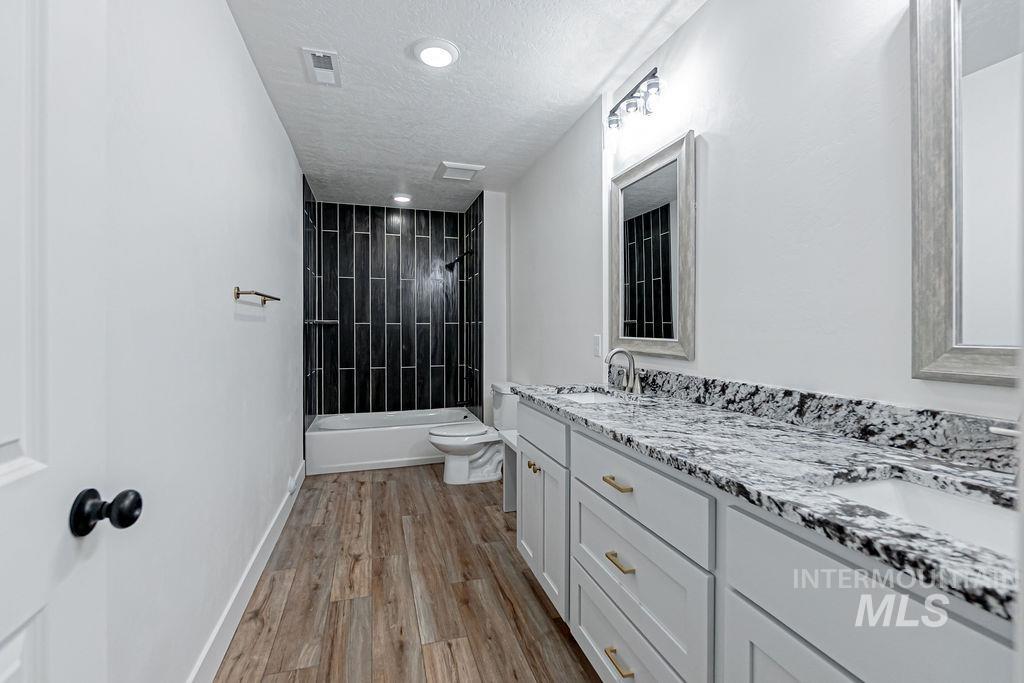 2089 Magellan Loop Property Photo 44