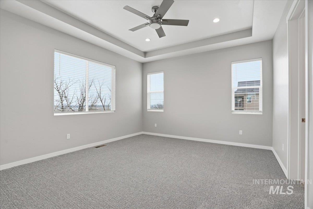 1301 White Cliffs St Property Photo 13