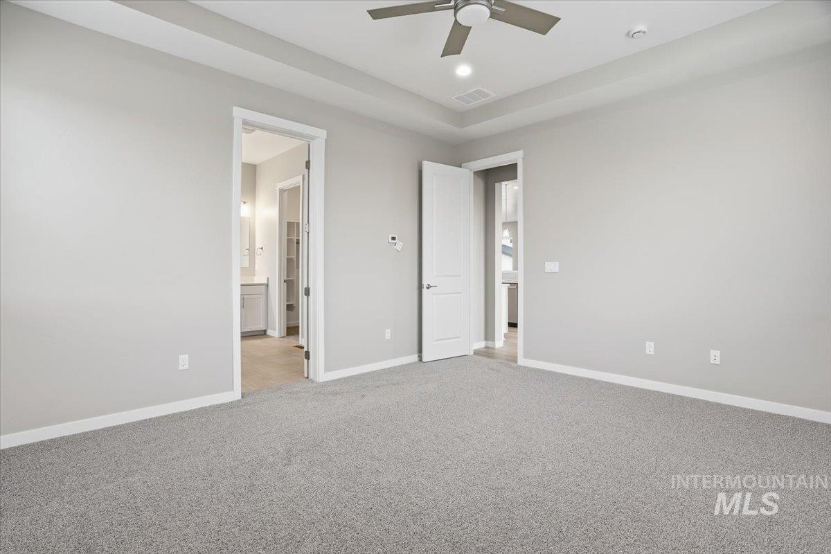 1301 White Cliffs St Property Photo 14