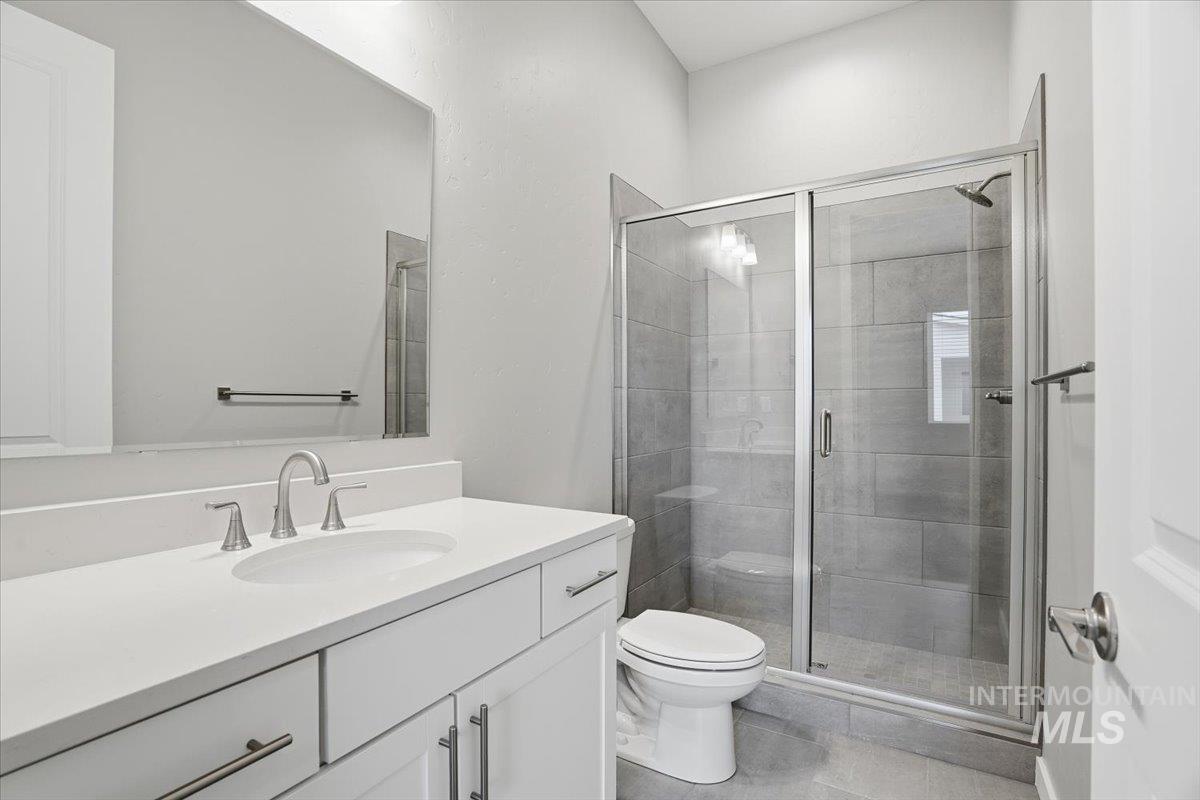 1301 White Cliffs St Property Photo 22