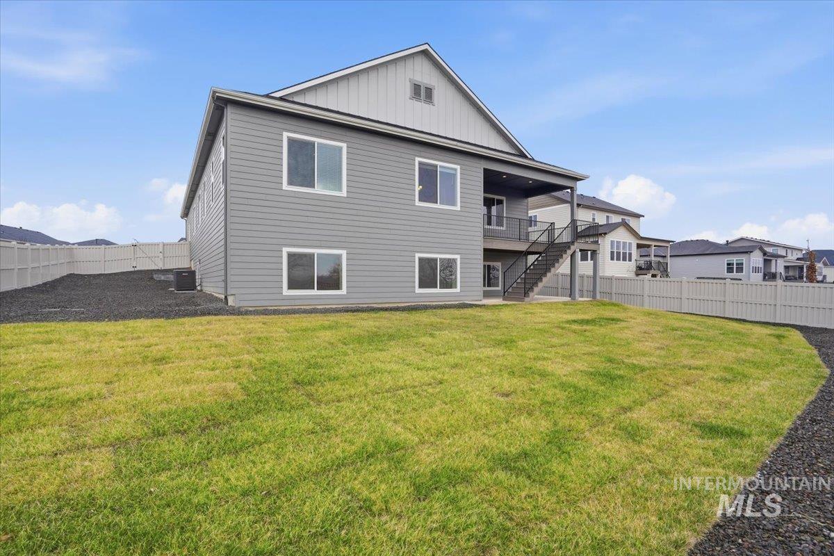1301 White Cliffs St Property Photo 37