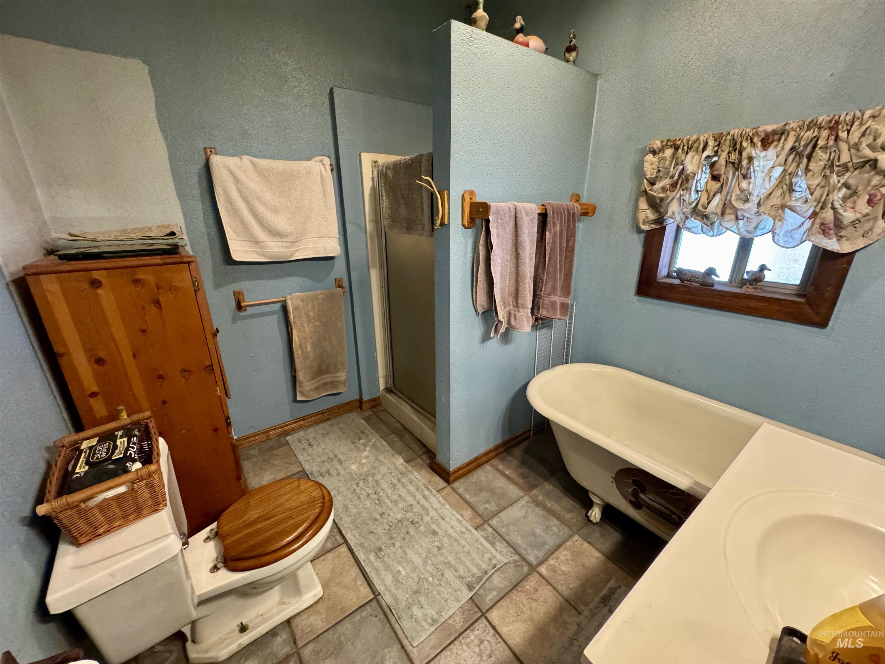 412 Walnut St Property Photo 15
