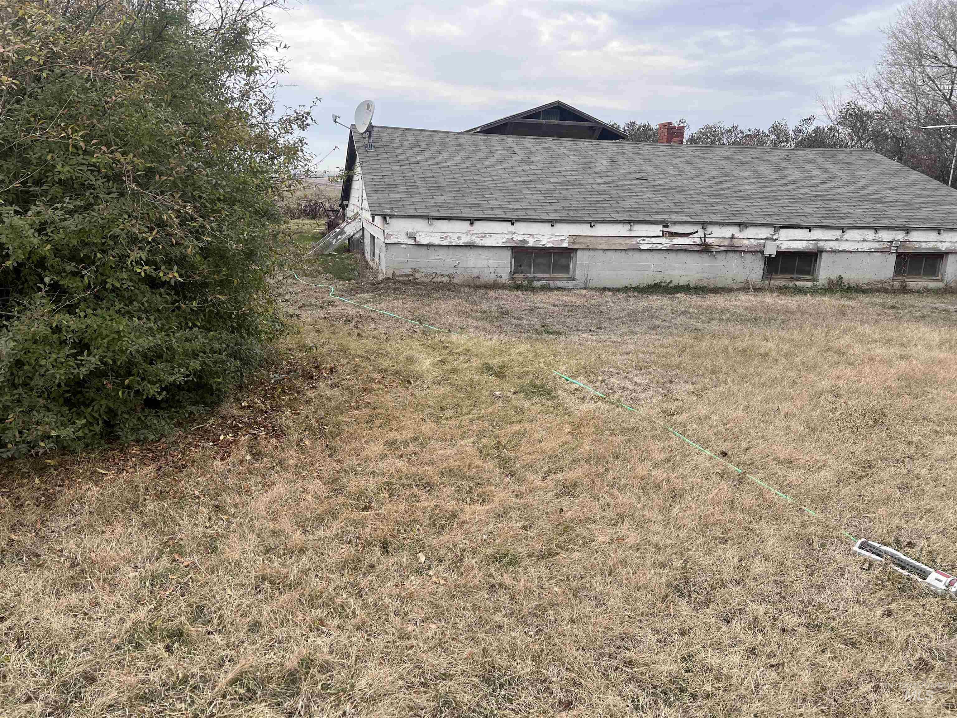 3967 Sand Hollow Rd Property Photo 2