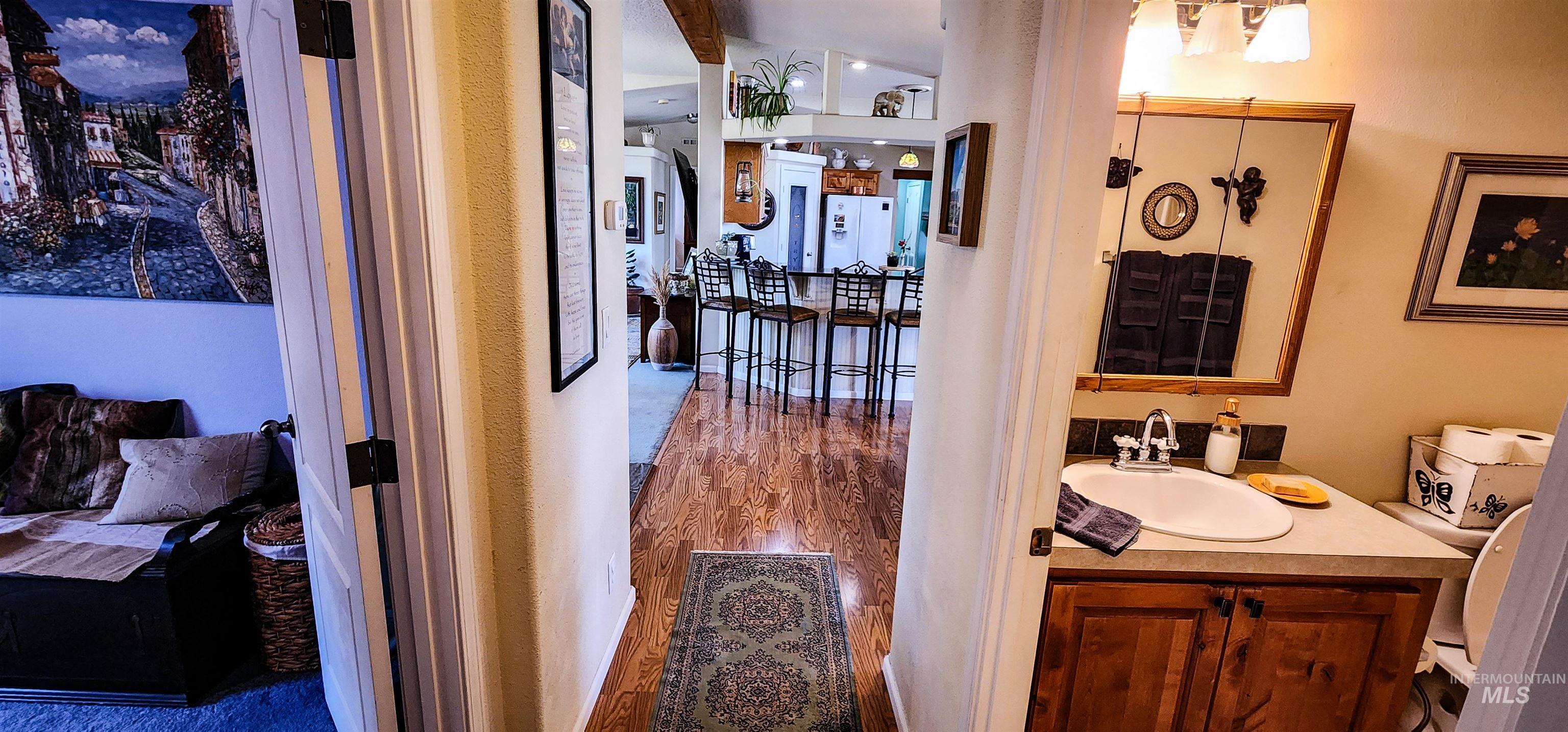 831 Crest Drive Property Photo 33
