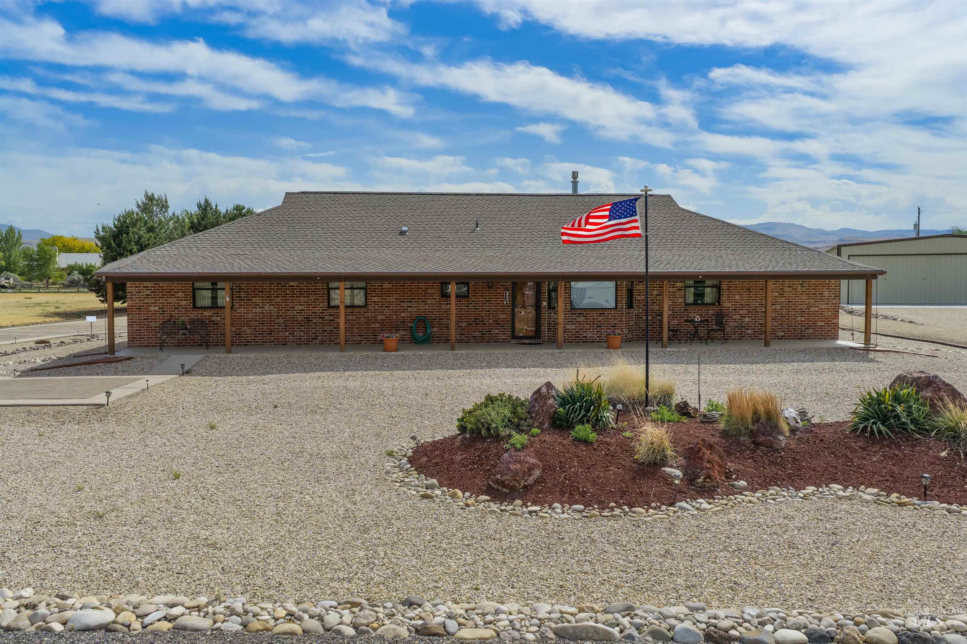 10514 Airpark Loop Property Photo 8