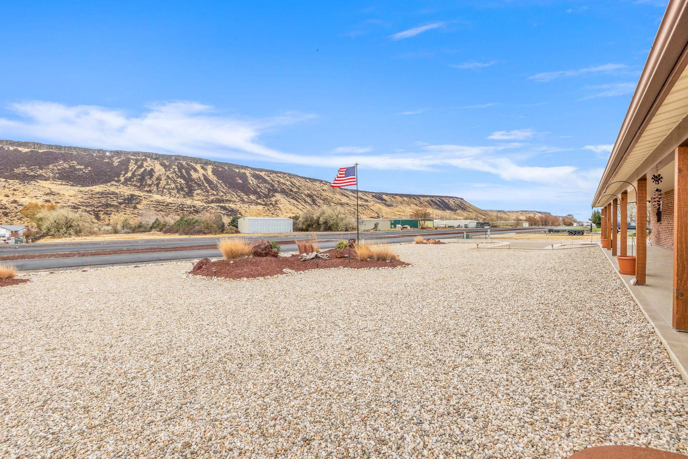 10514 Airpark Loop Property Photo 9