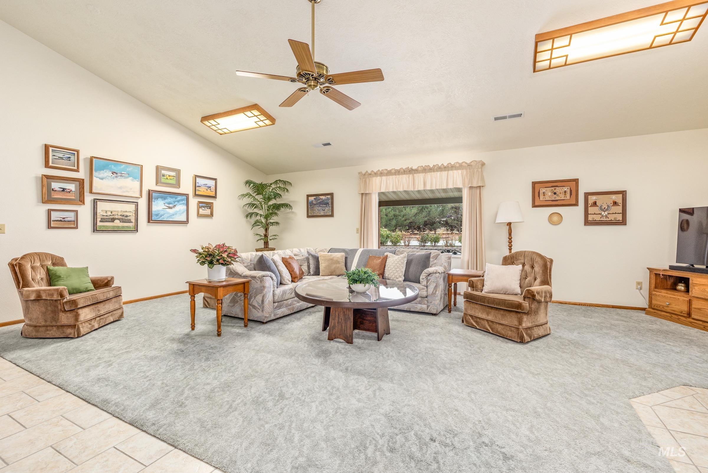 10514 Airpark Loop Property Photo 16