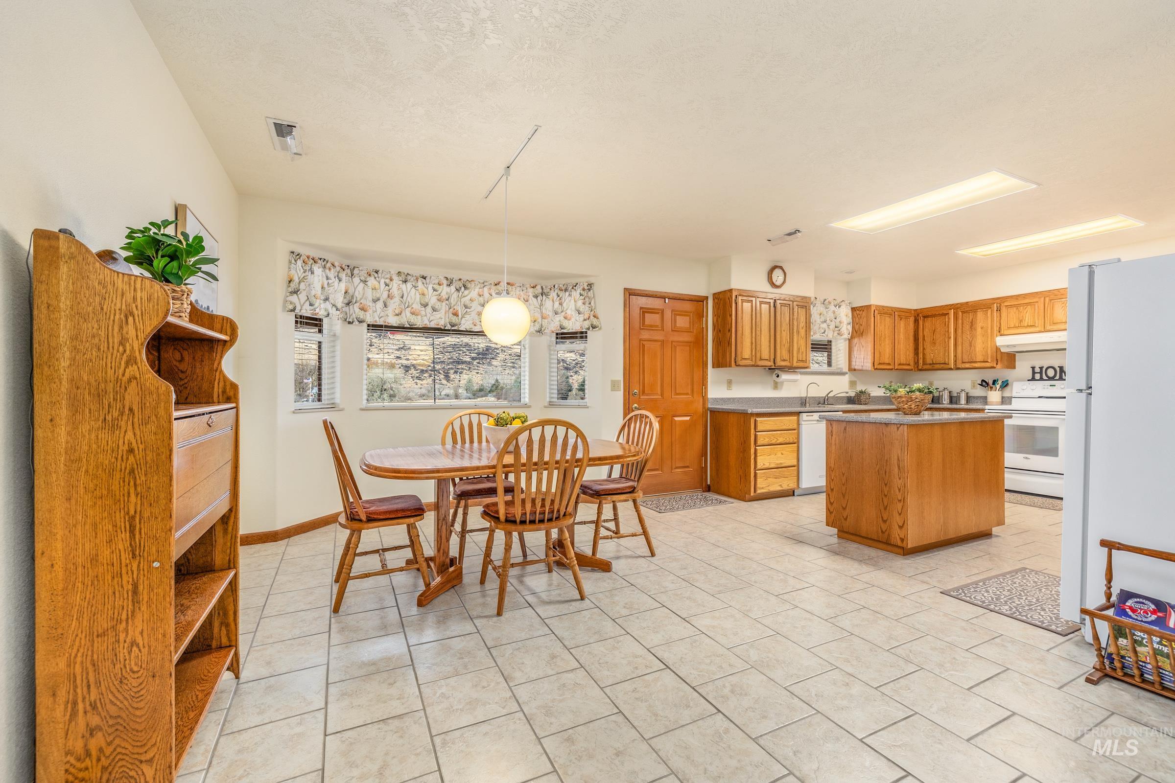 10514 Airpark Loop Property Photo 18