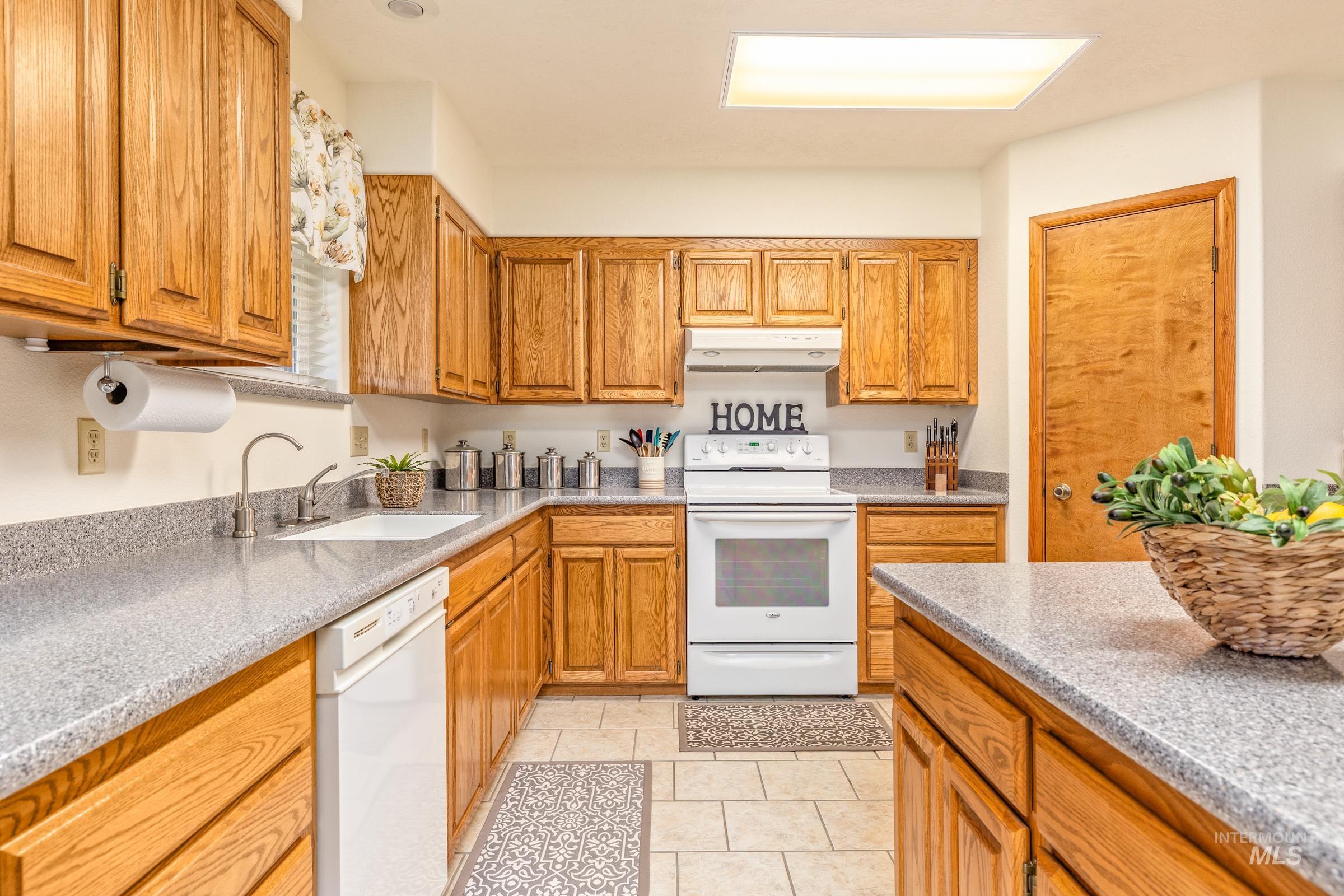 10514 Airpark Loop Property Photo 21
