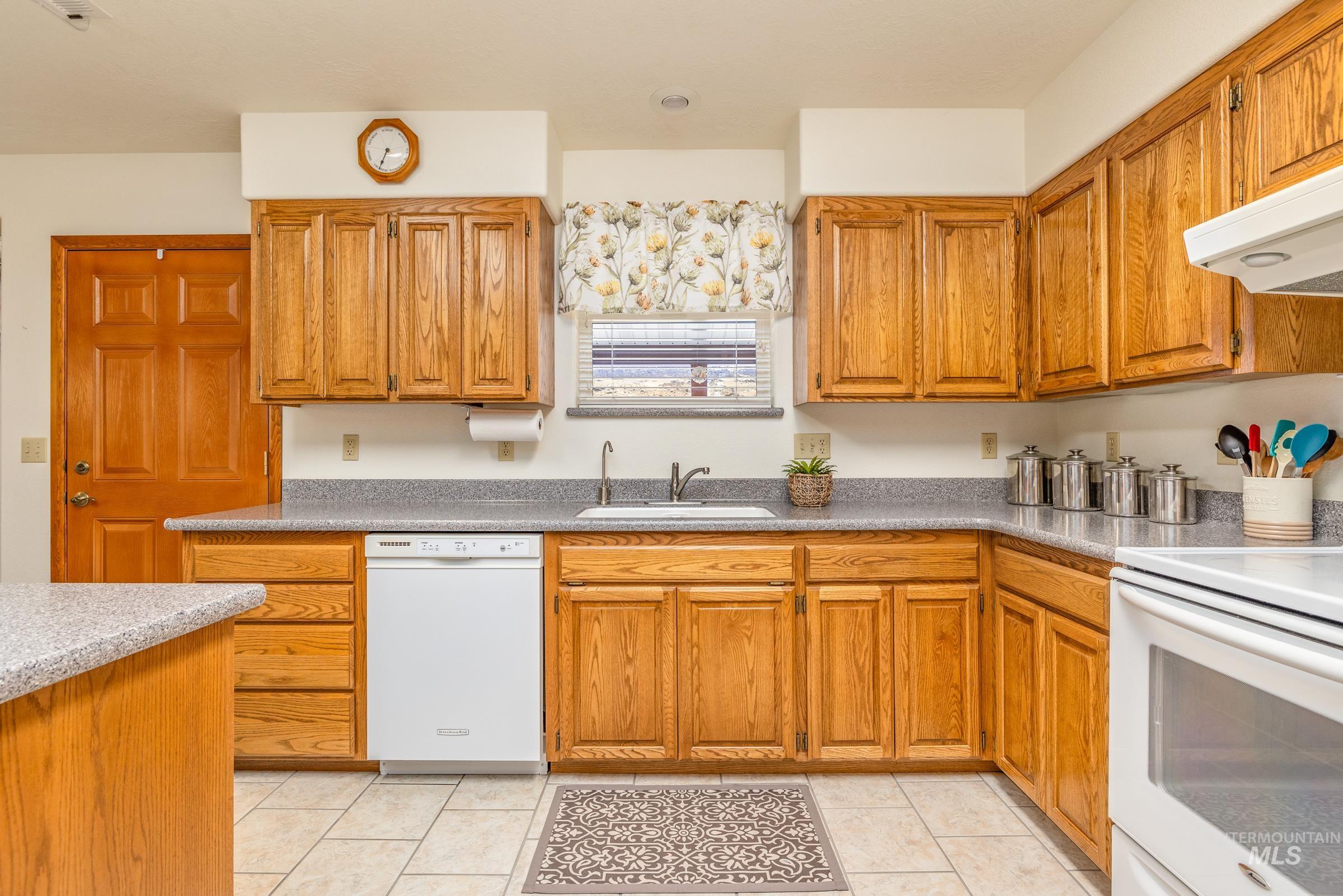 10514 Airpark Loop Property Photo 22